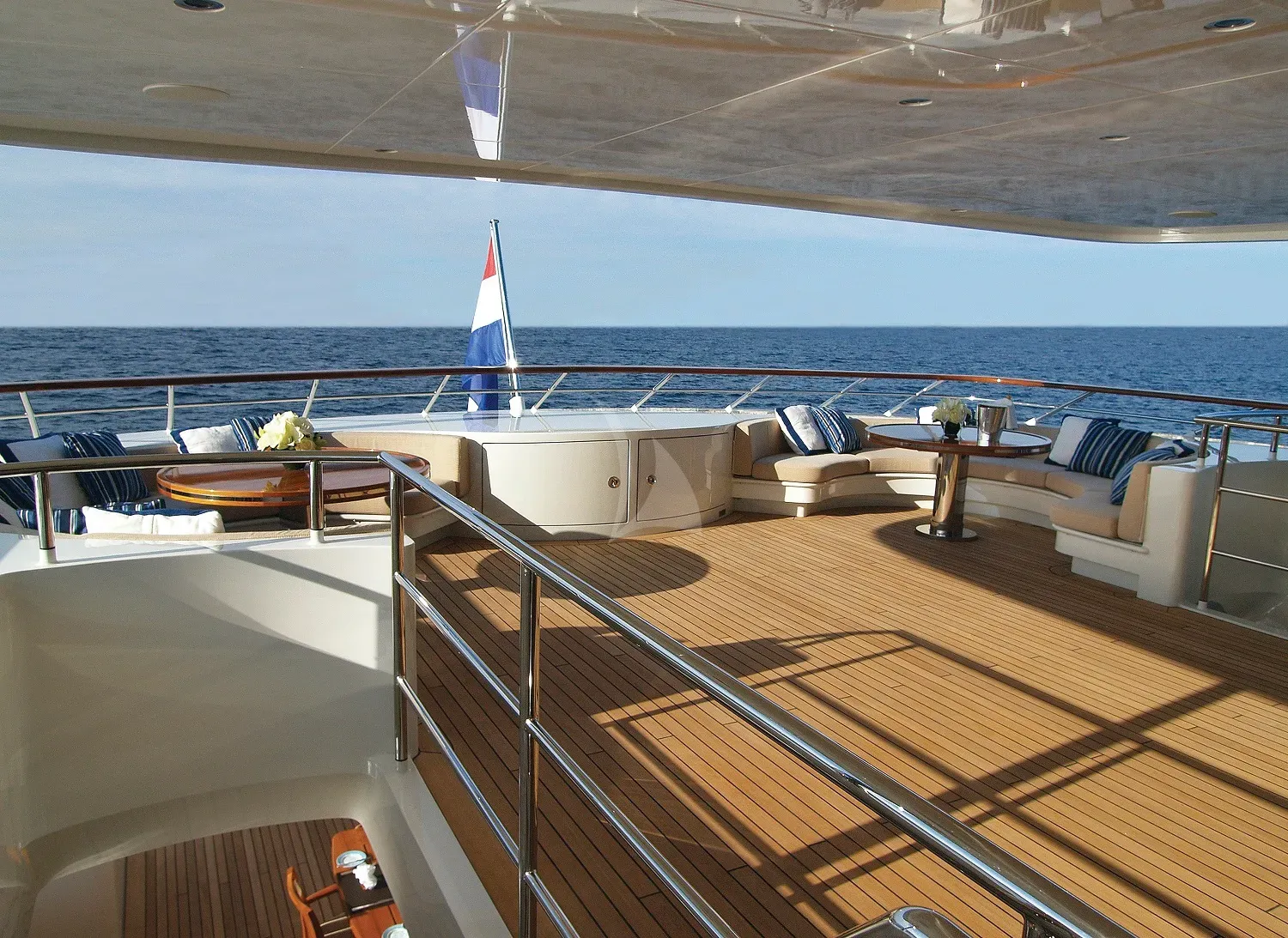 LADY DEE Charter Yacht