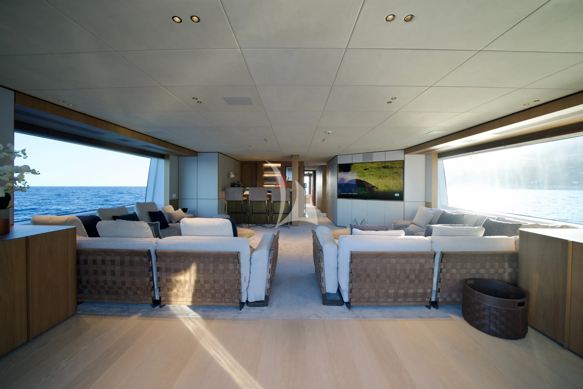 COSMICO Charter Yacht