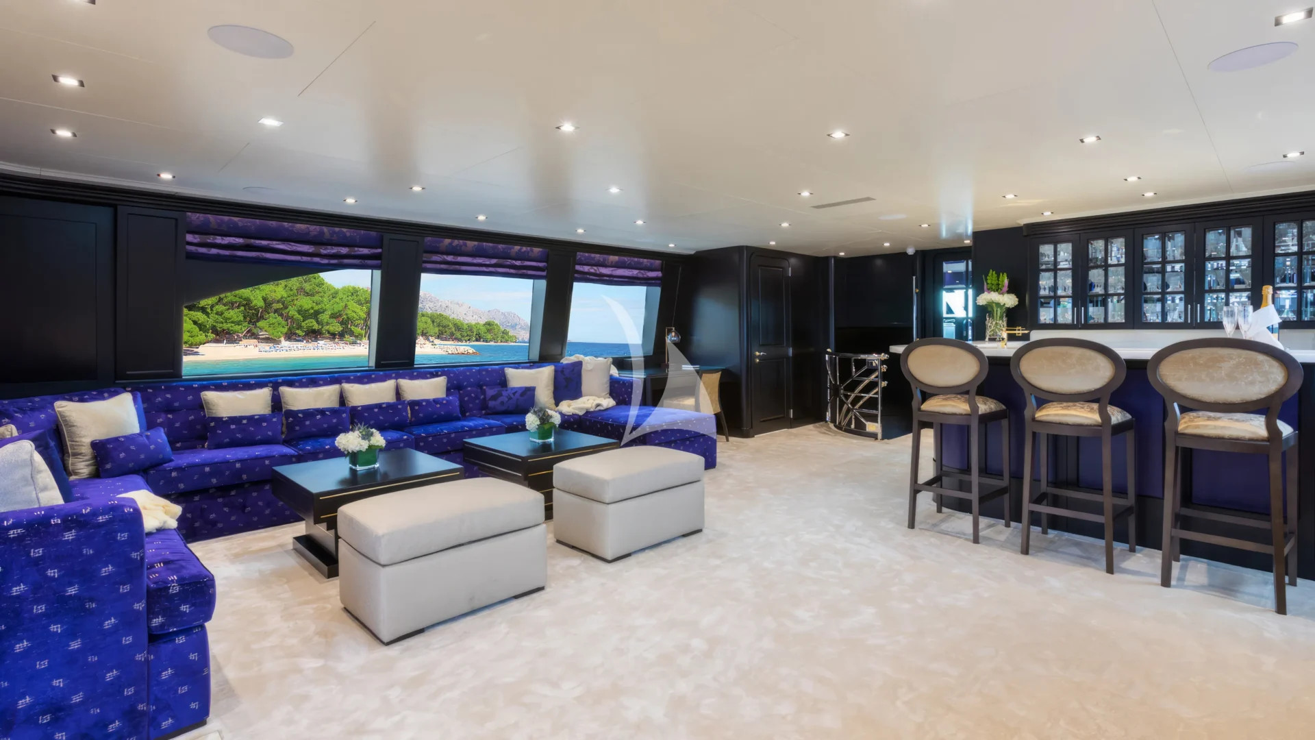 TANZANITE Charter Yacht