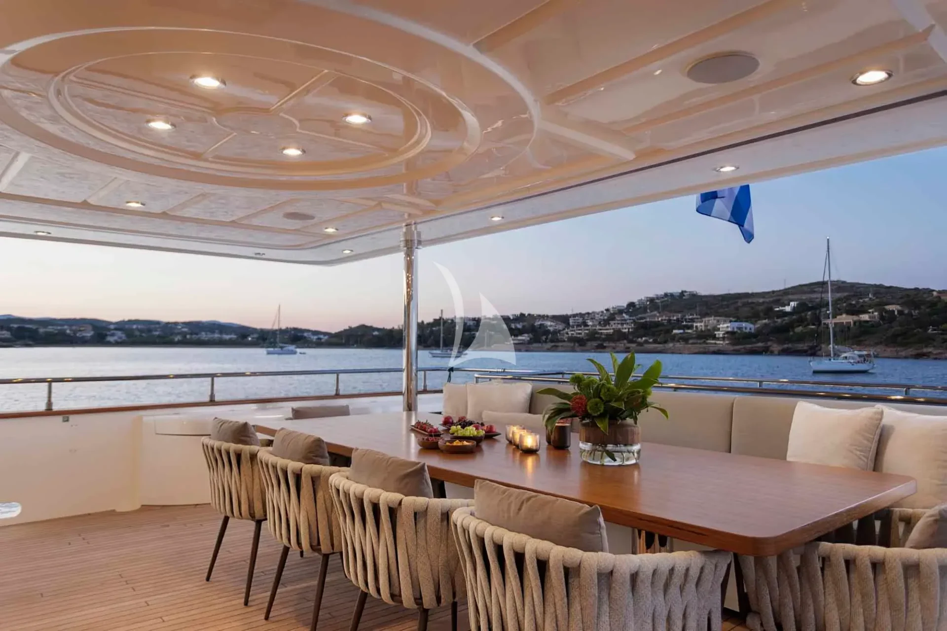 PARADISE Charter Yacht