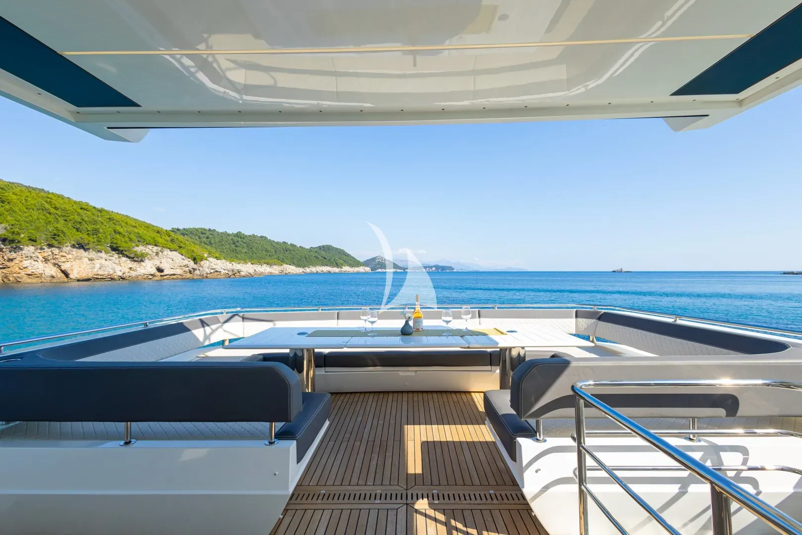 PARADISE Charter Yacht