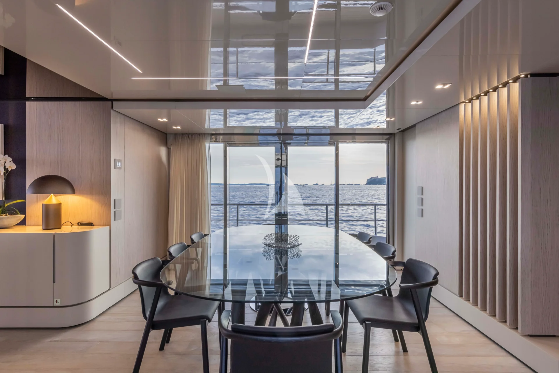EMOCEAN Charter Yacht