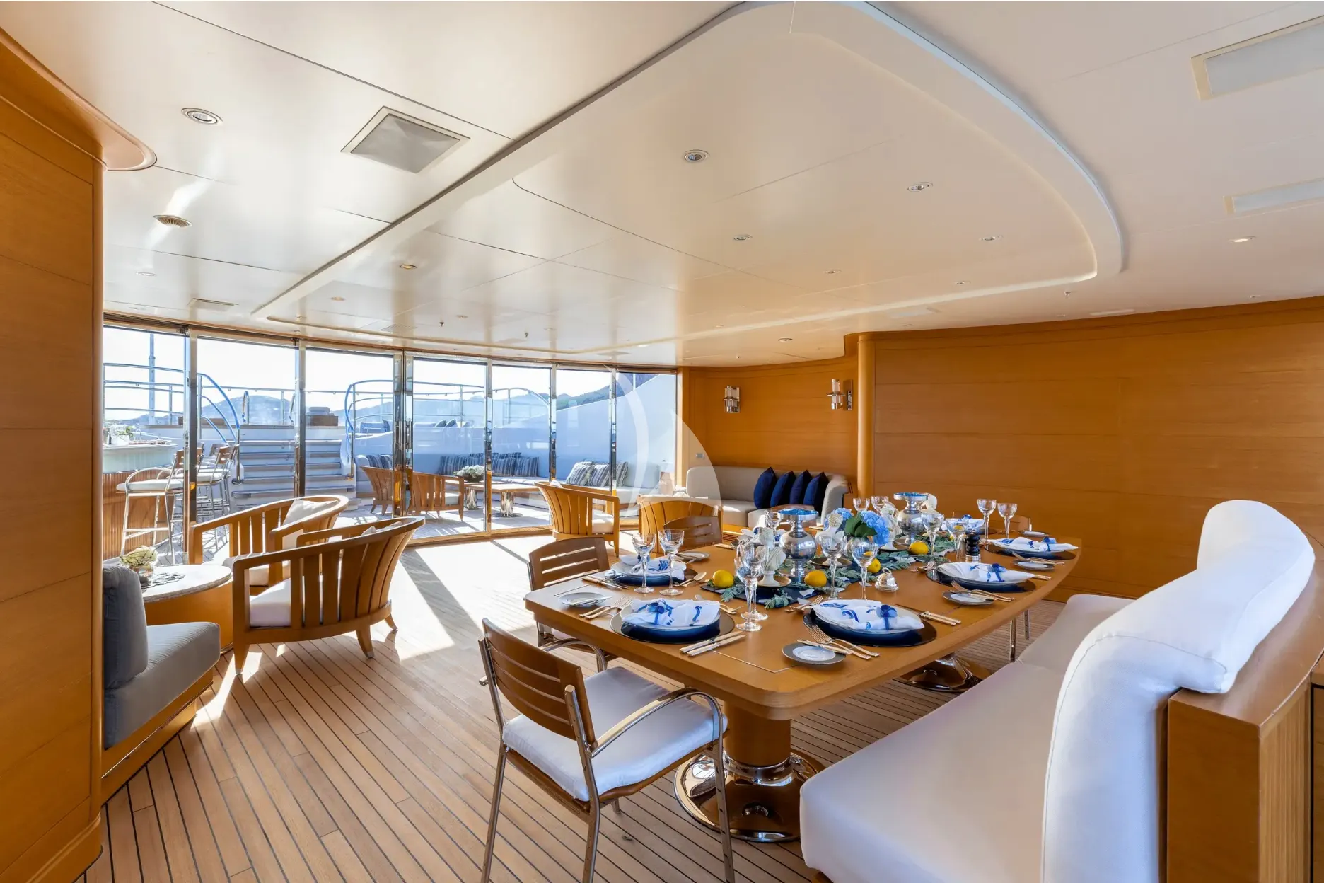 SEANNA Charter Yacht