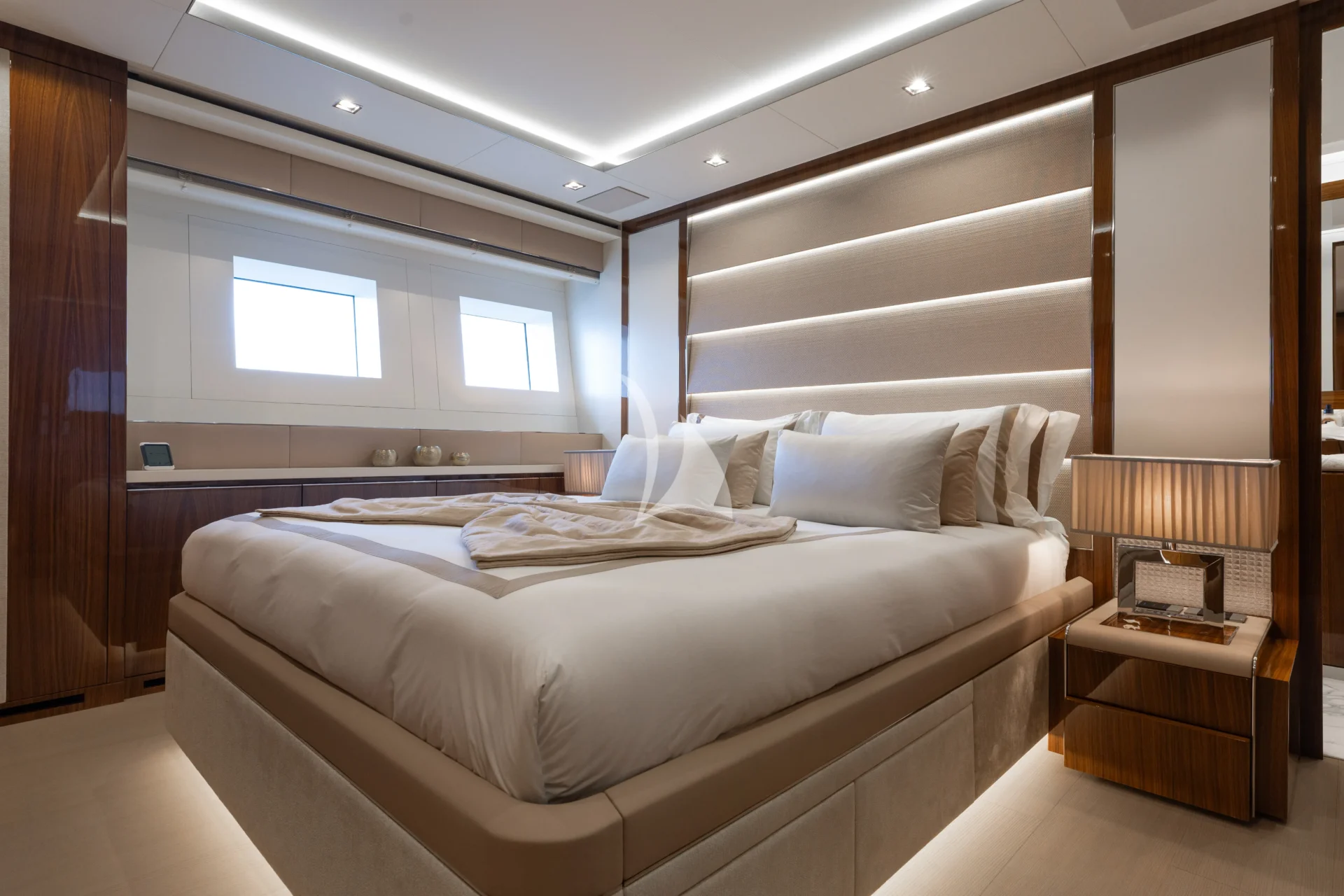 VELOCITY Charter Yacht