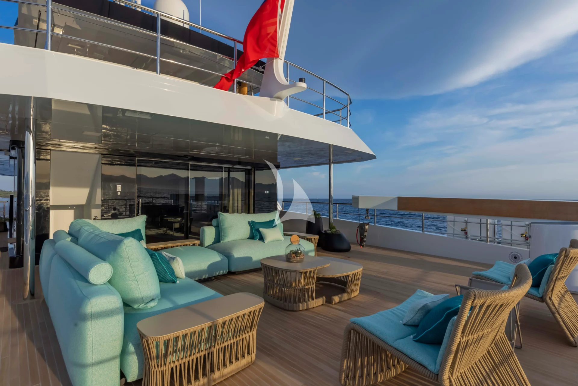 EMOCEAN Charter Yacht