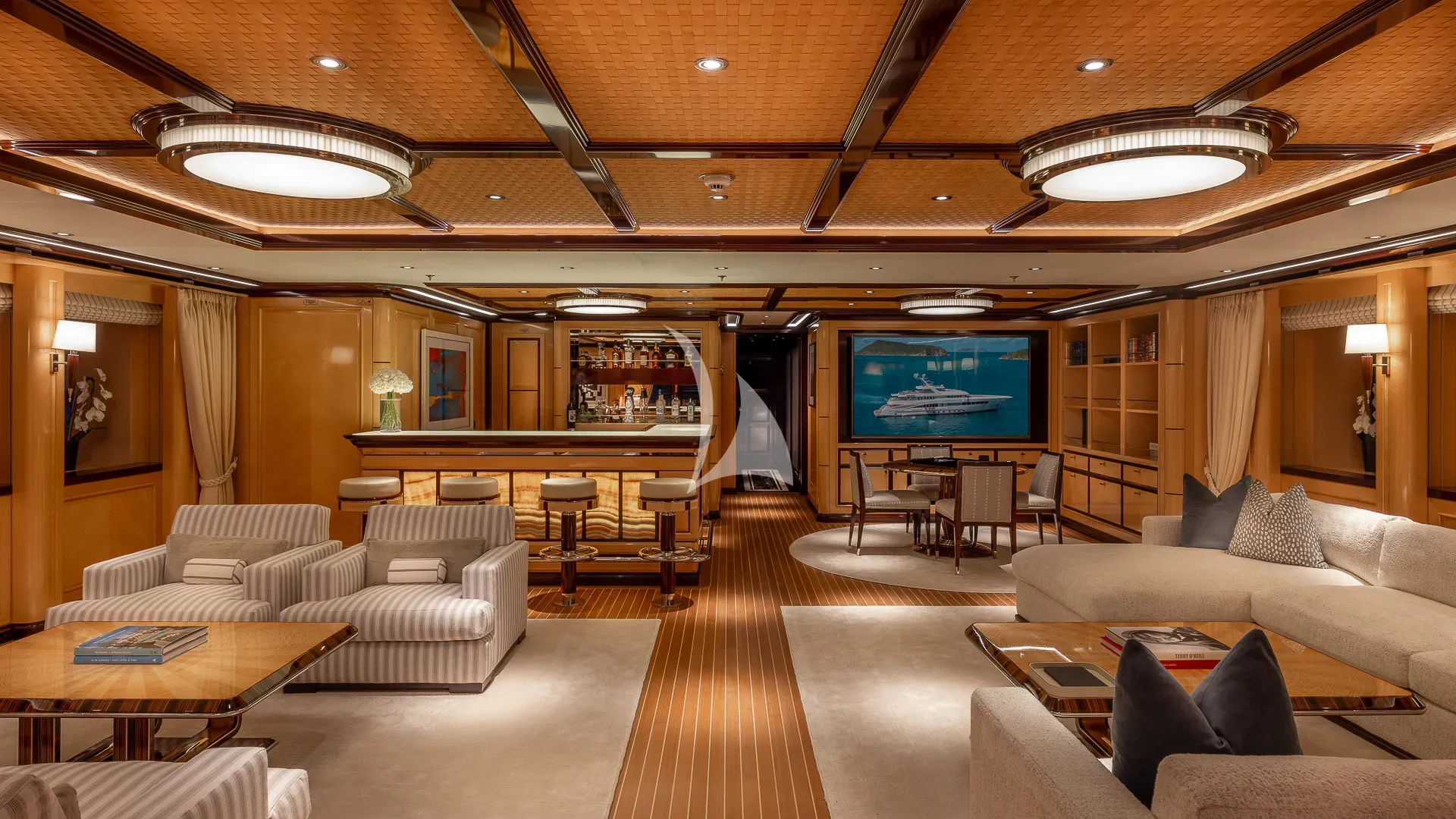ROCK.IT Charter Yacht