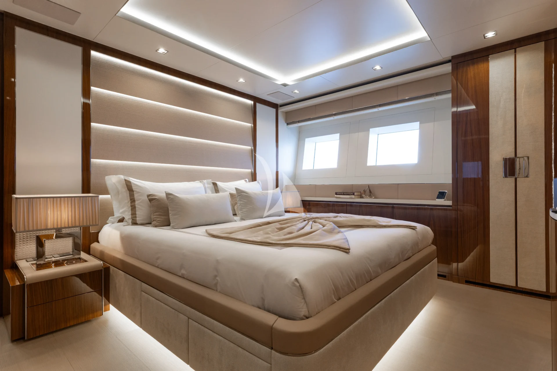 VELOCITY Charter Yacht