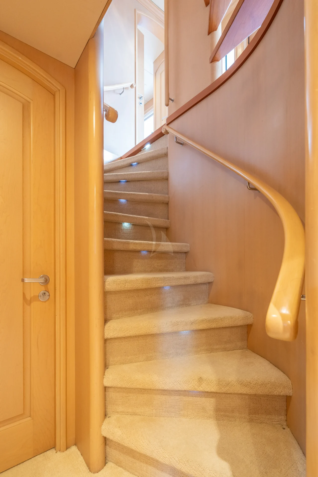CHANSON Charter Yacht