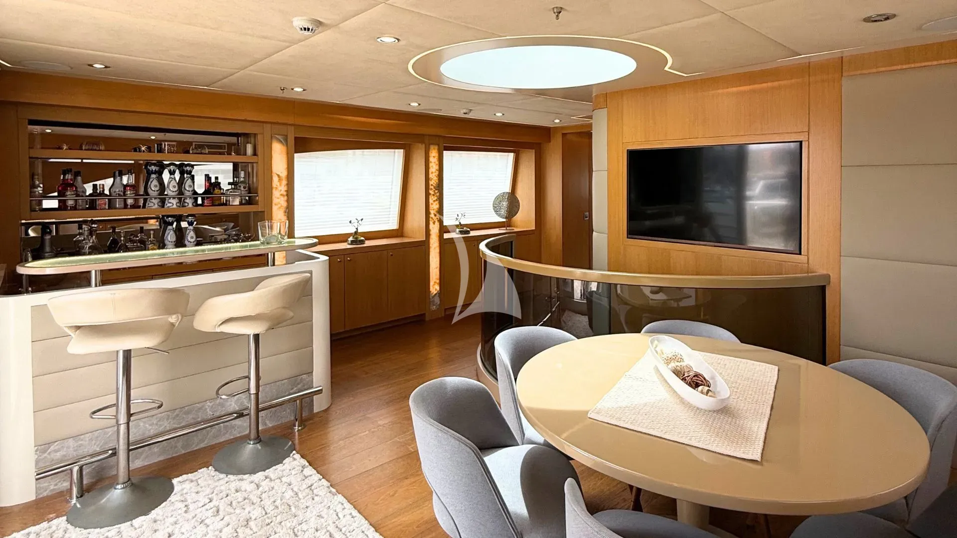 ARESTEAS Charter Yacht