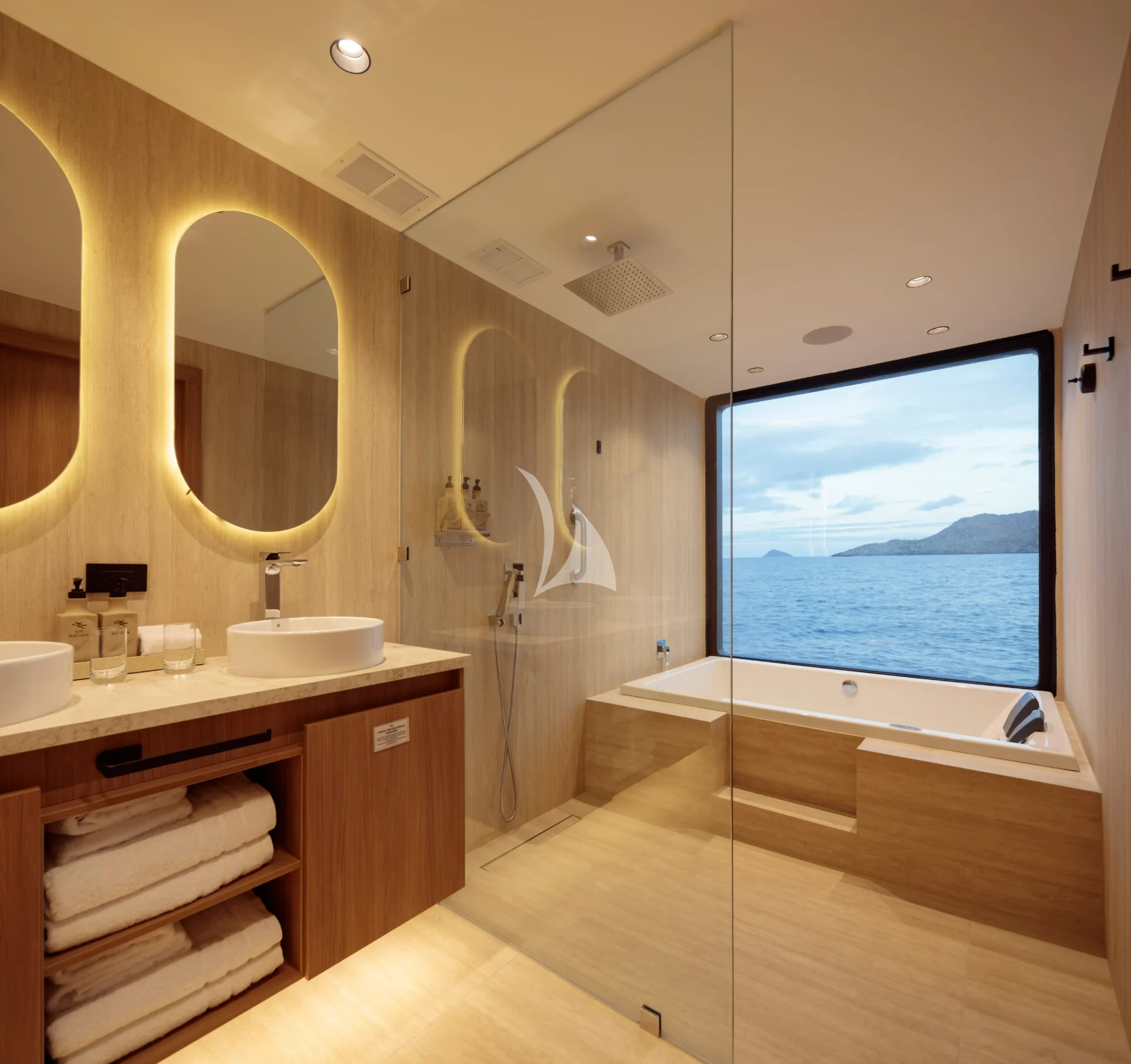 HERMES Charter Yacht