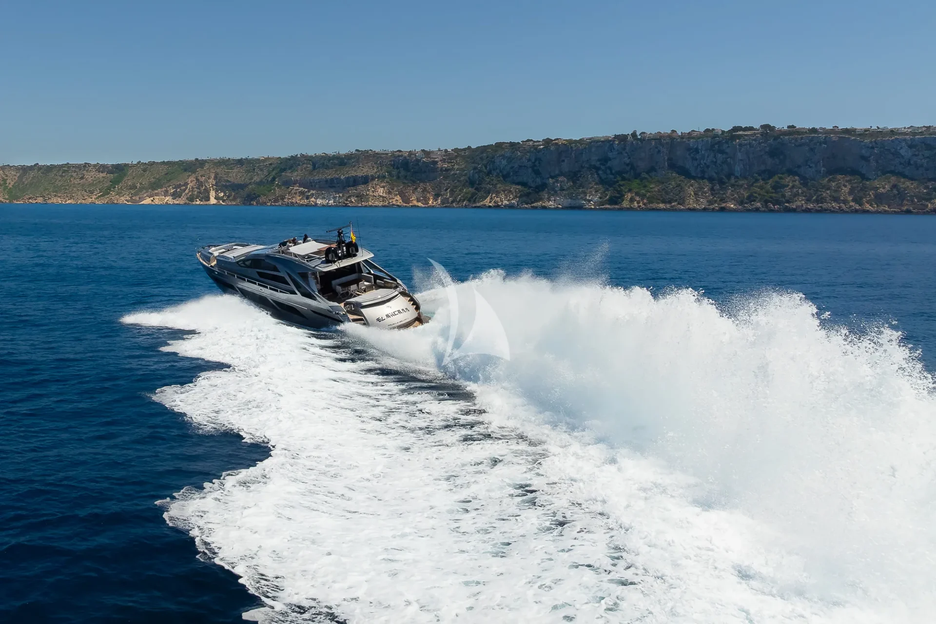 EL MACANN Charter Yacht