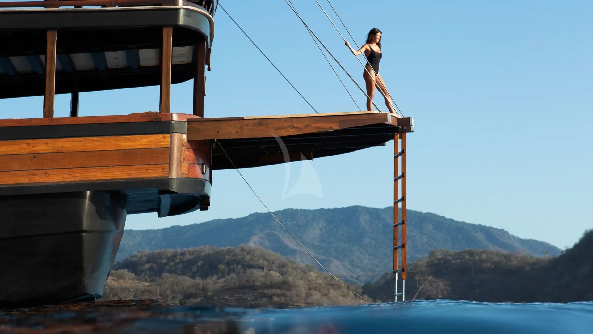 DUNIA BARU Charter Yacht
