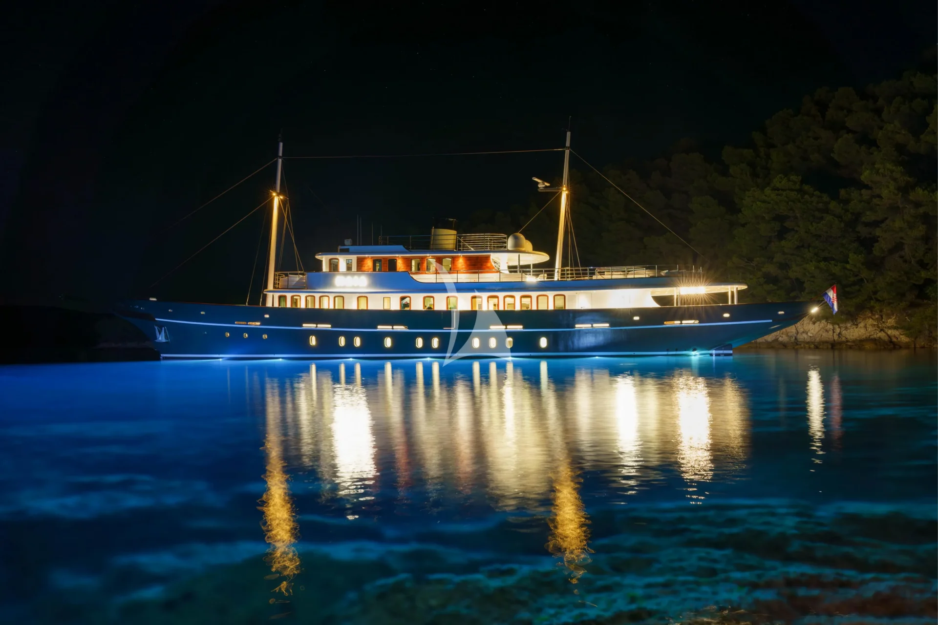 MAIA Charter Yacht