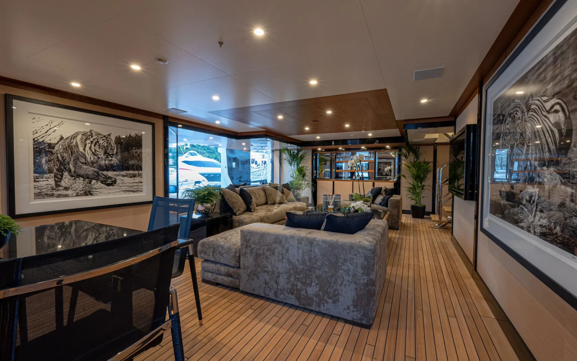 TRIUMPH Charter Yacht