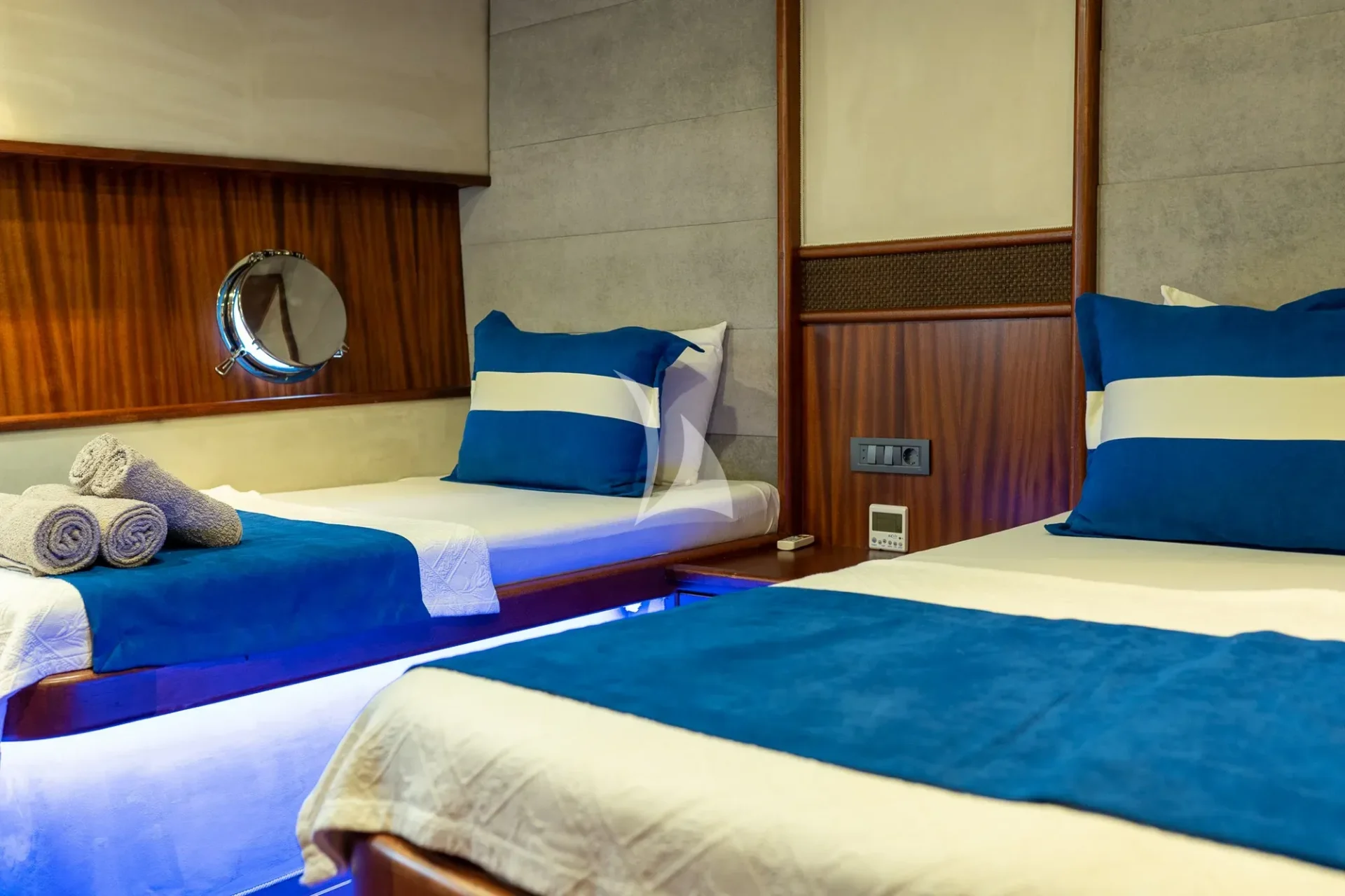 Nevra Queen Charter Yacht