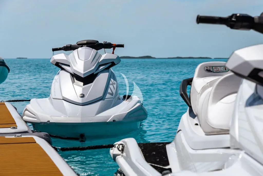 OCEAN CLUB Charter Yacht