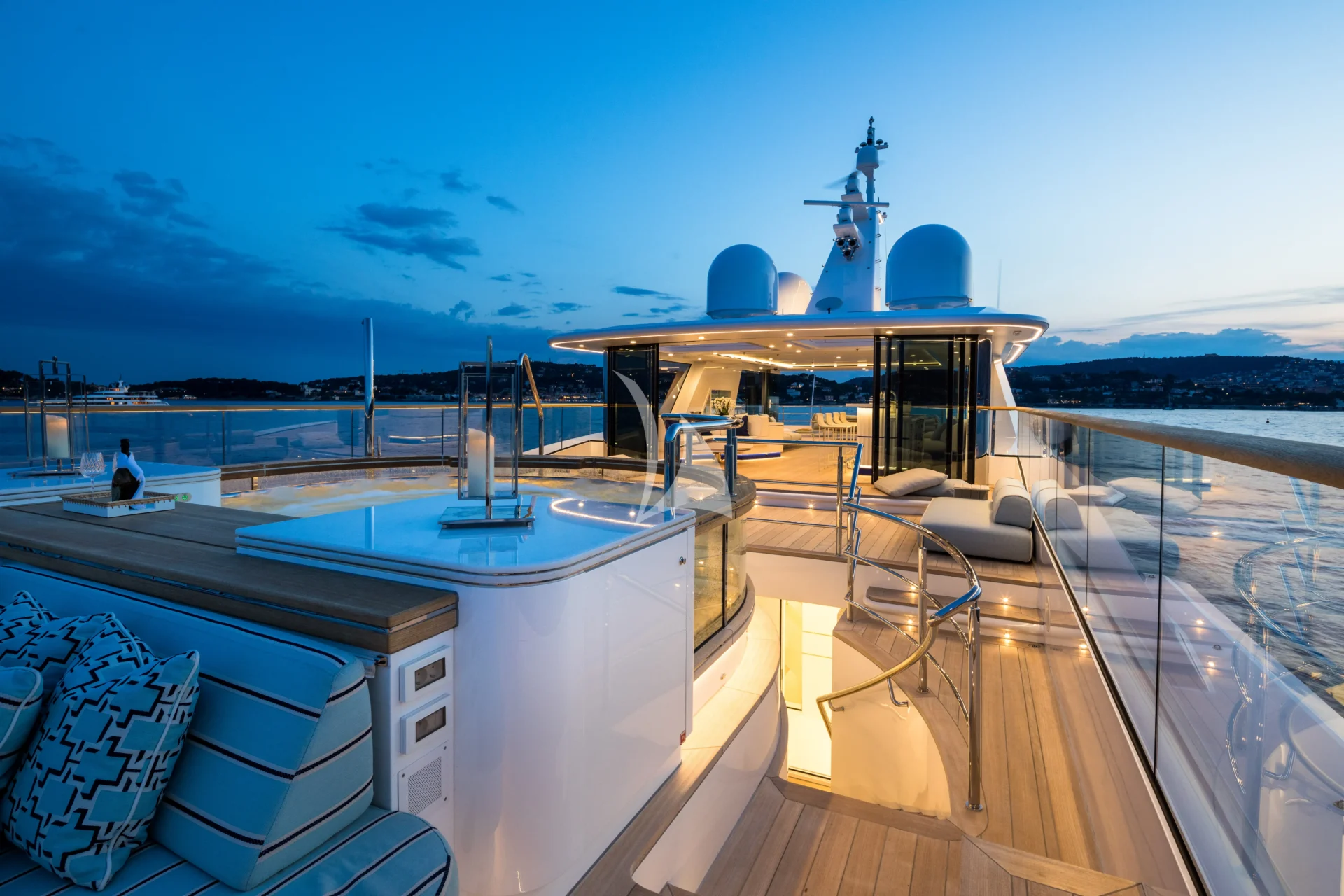 CORAL OCEAN Charter Yacht