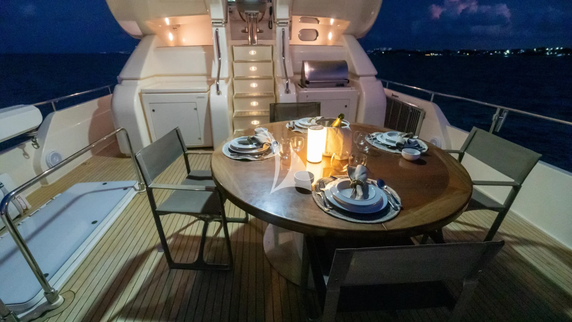 NOMADA Charter Yacht