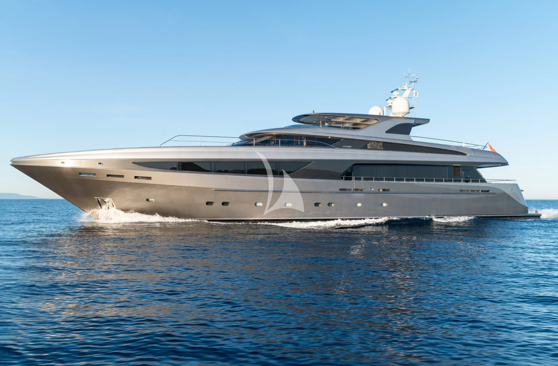 SMOOTH OPERATOR Charter Yacht