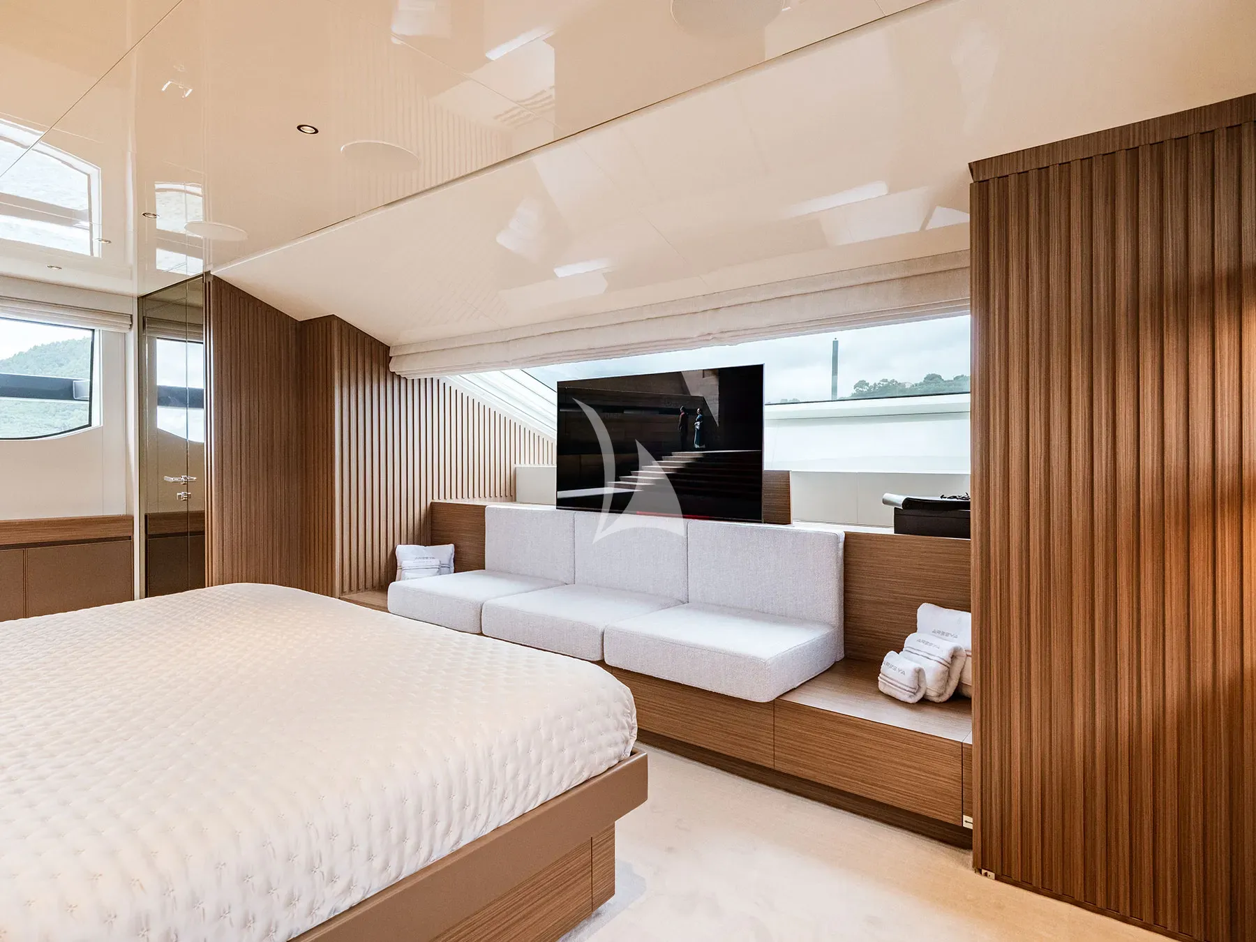 ARESYA Charter Yacht