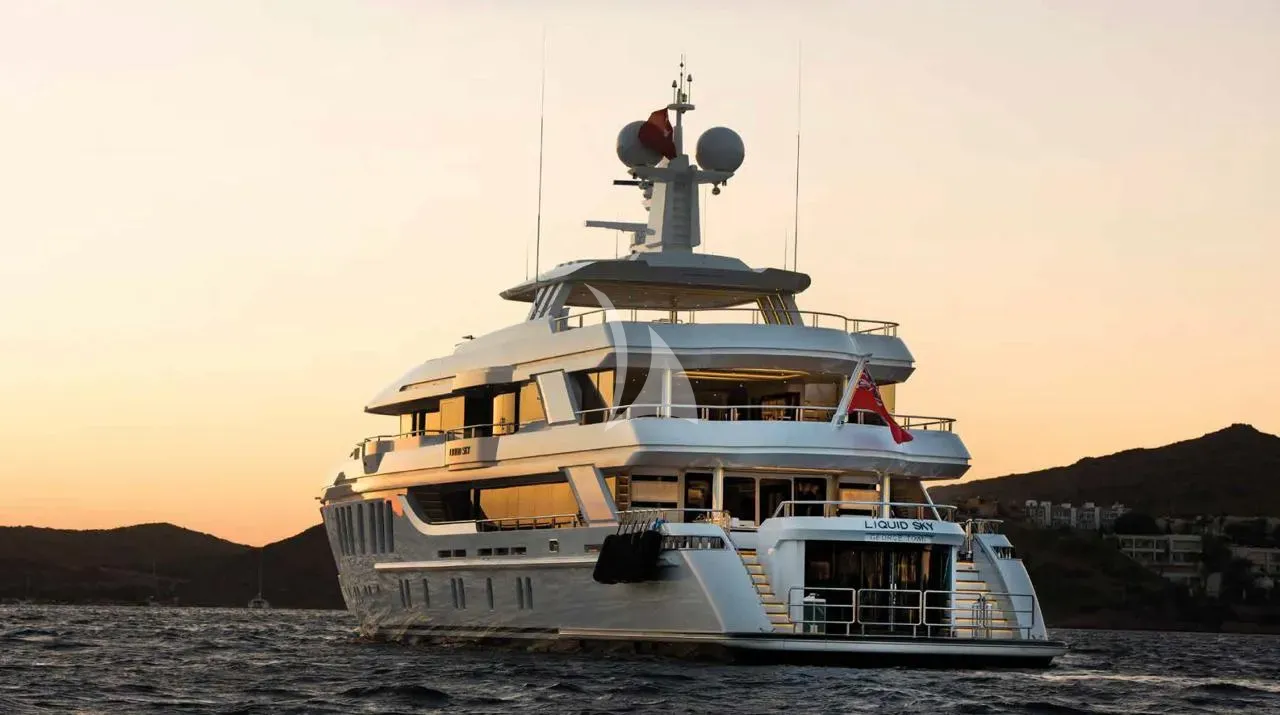 LIQUID SKY Charter Yacht