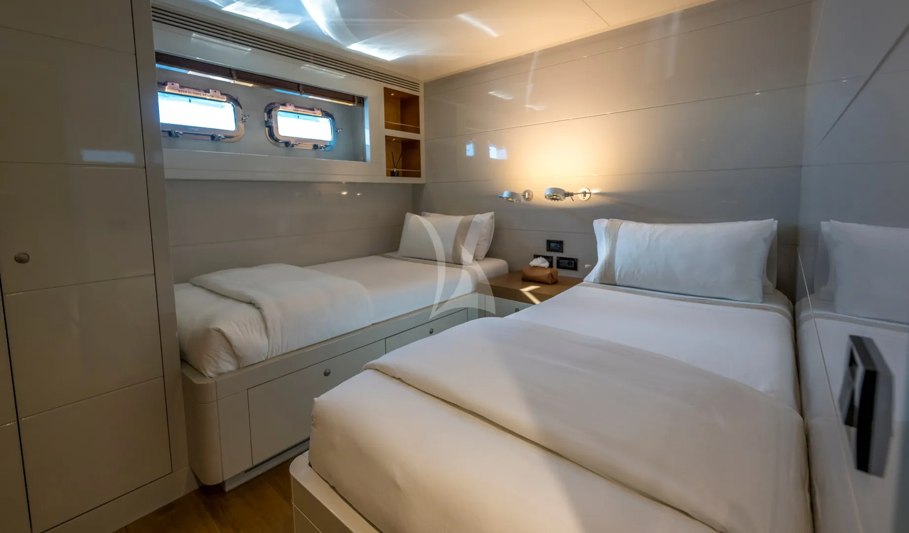 CALADAN Charter Yacht