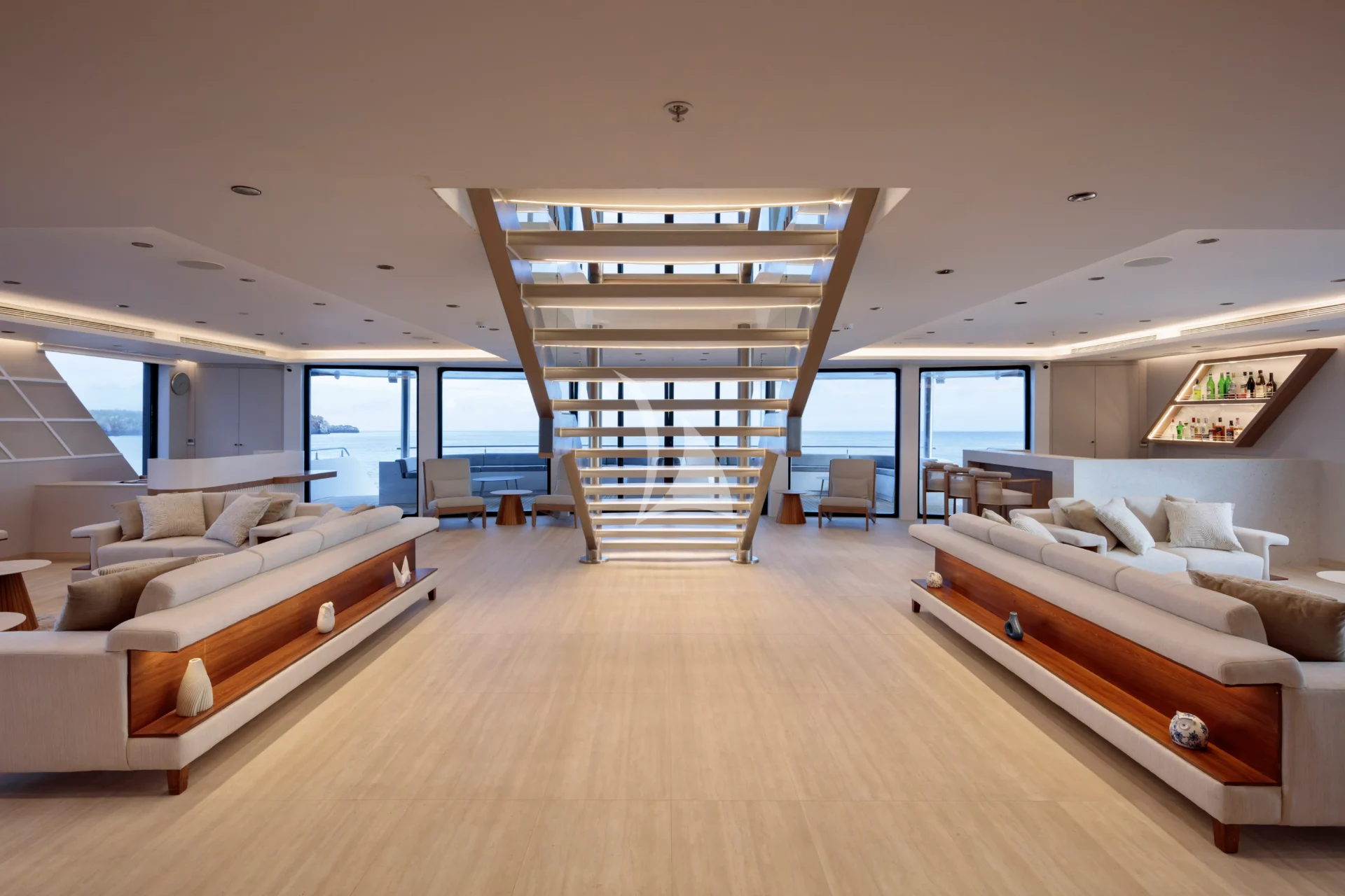 HERMES Charter Yacht