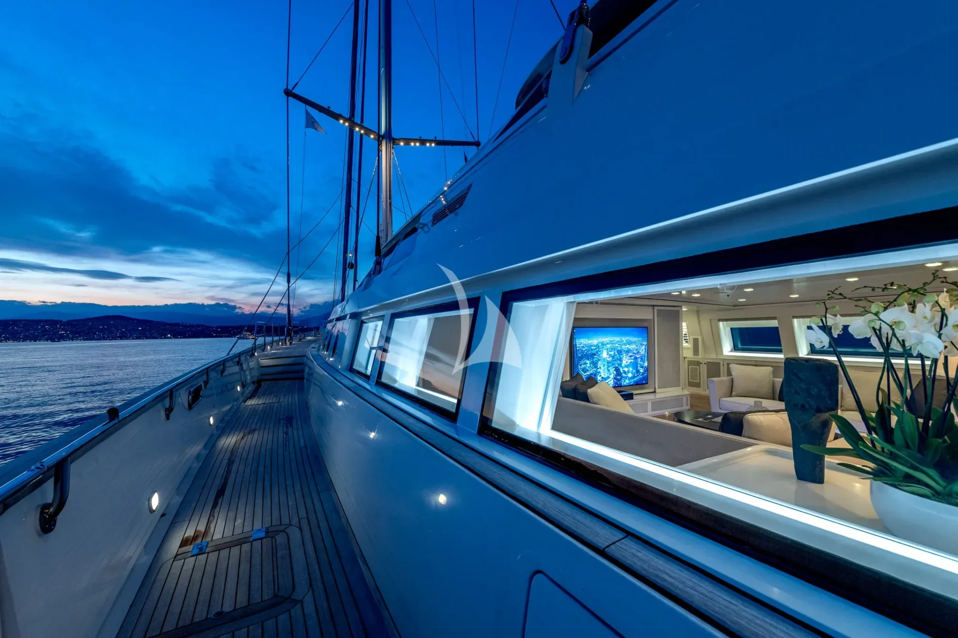 SPIRIT OF THE C'S Charter Yacht