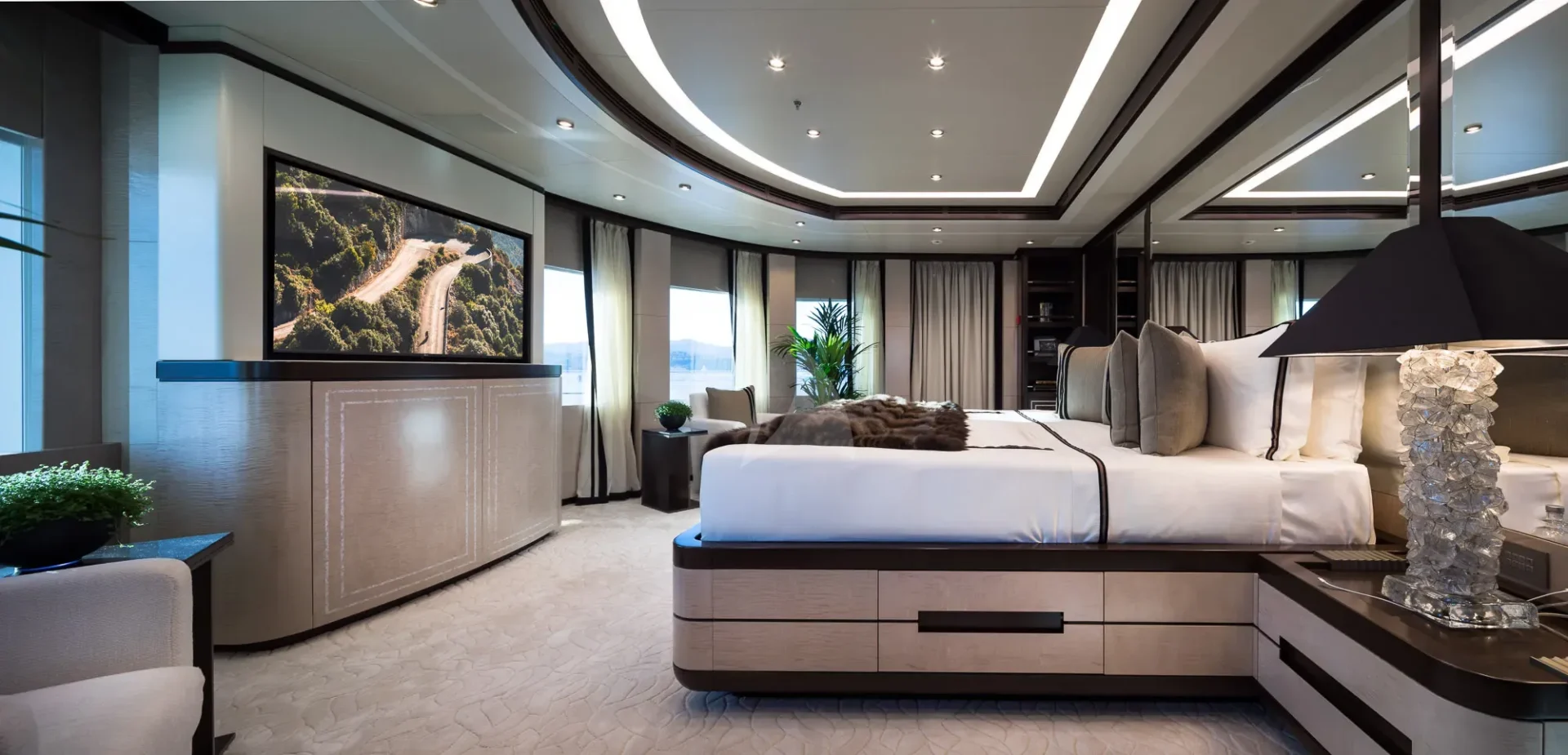 TRIUMPH Charter Yacht