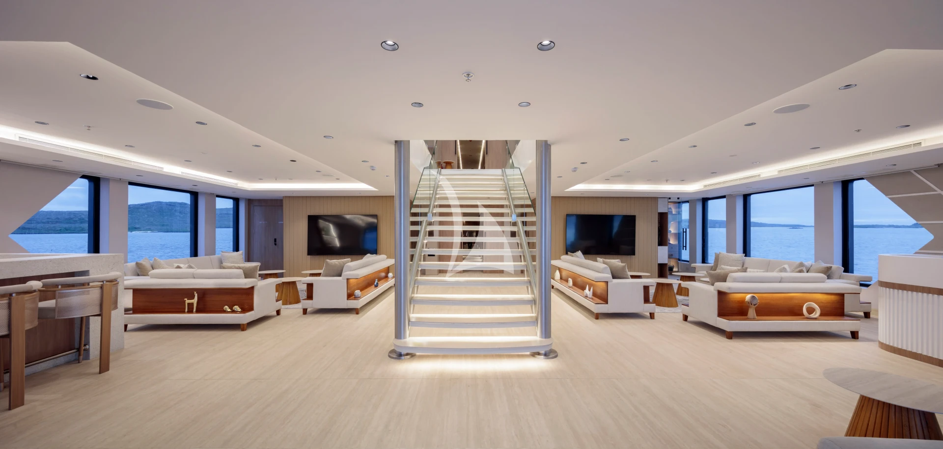 HERMES Charter Yacht