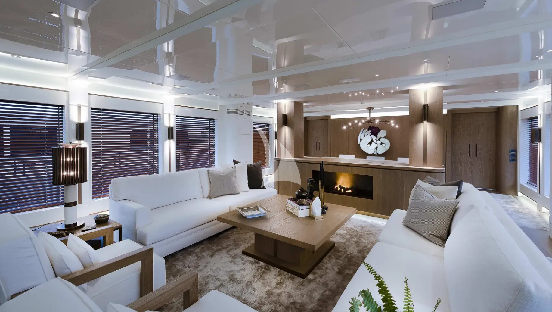 LIQUID SKY Charter Yacht