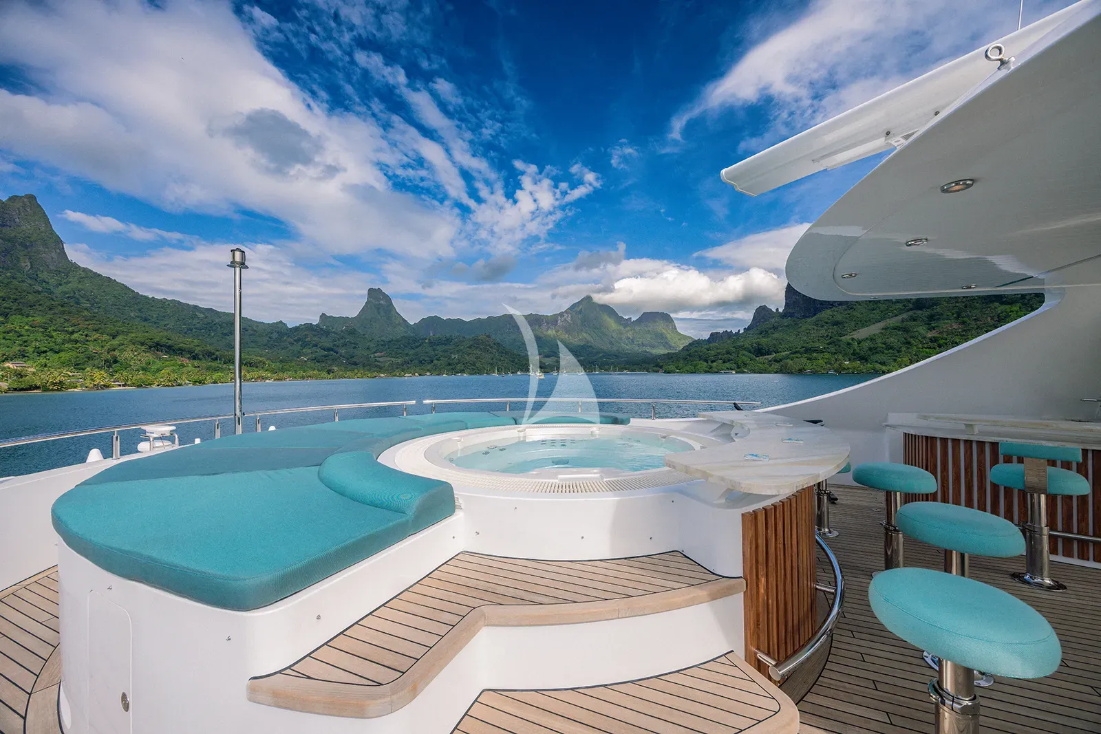 BIG SKY Charter Yacht