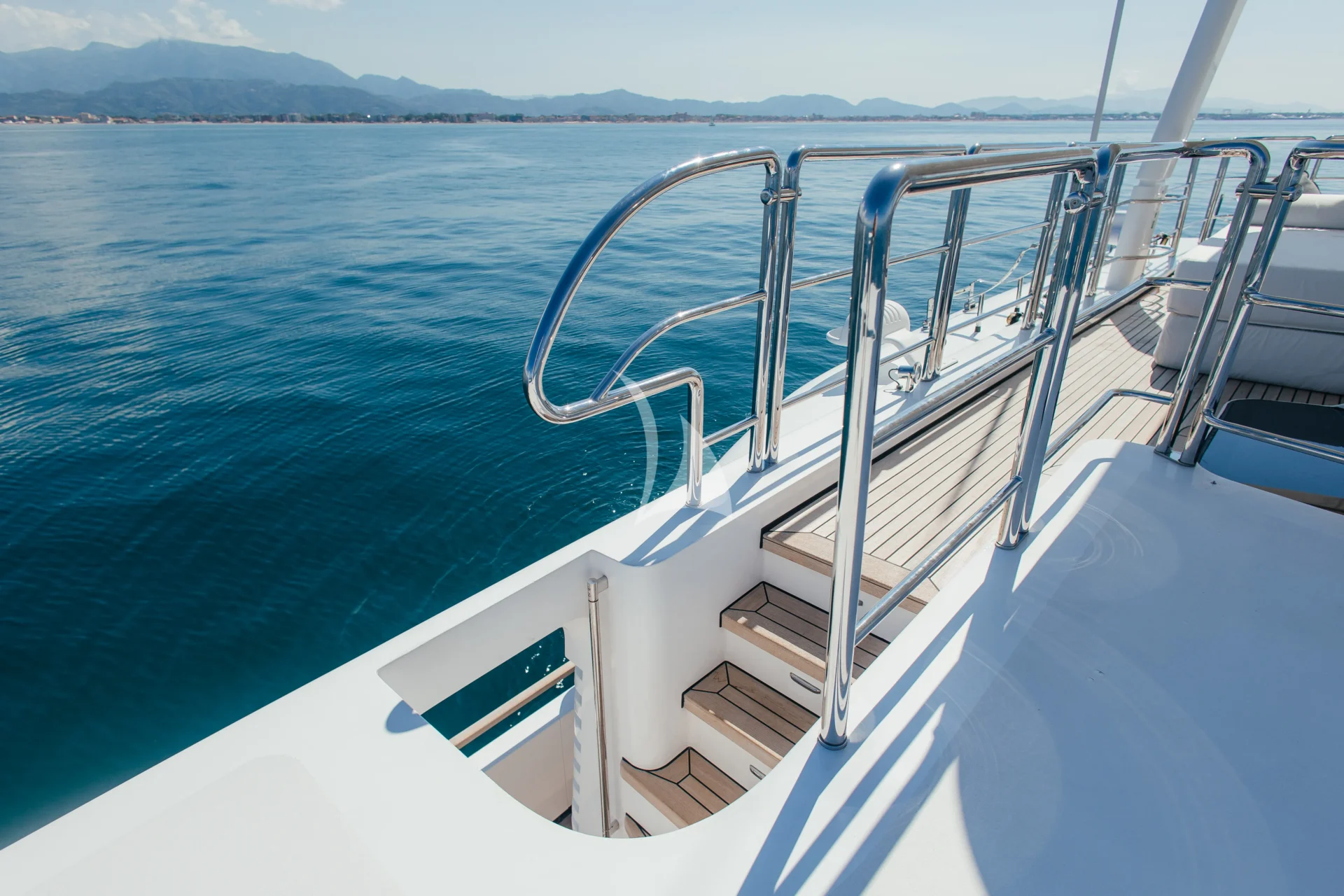 LADY IN BLUE Charter Yacht