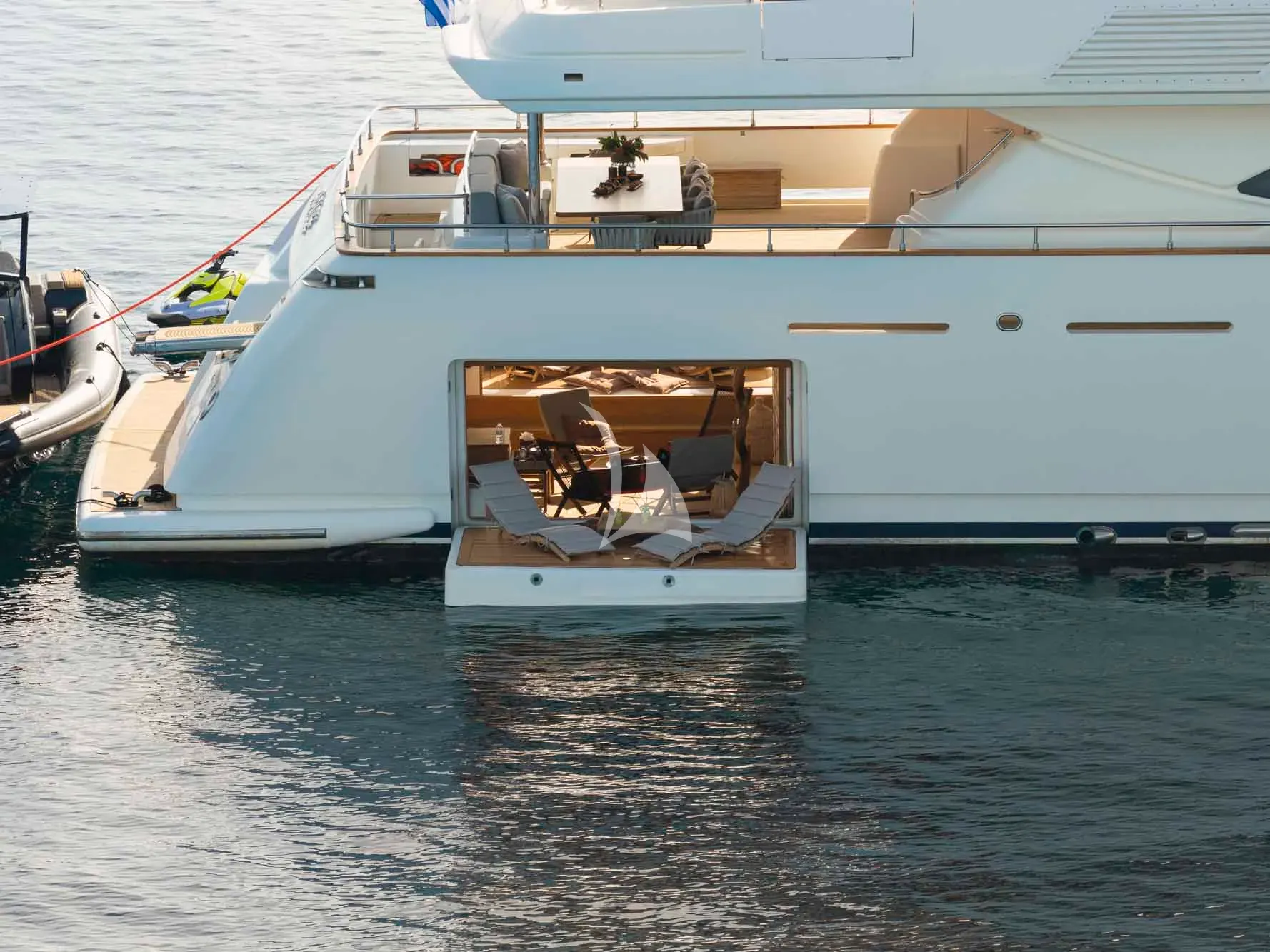 PARADISE Charter Yacht