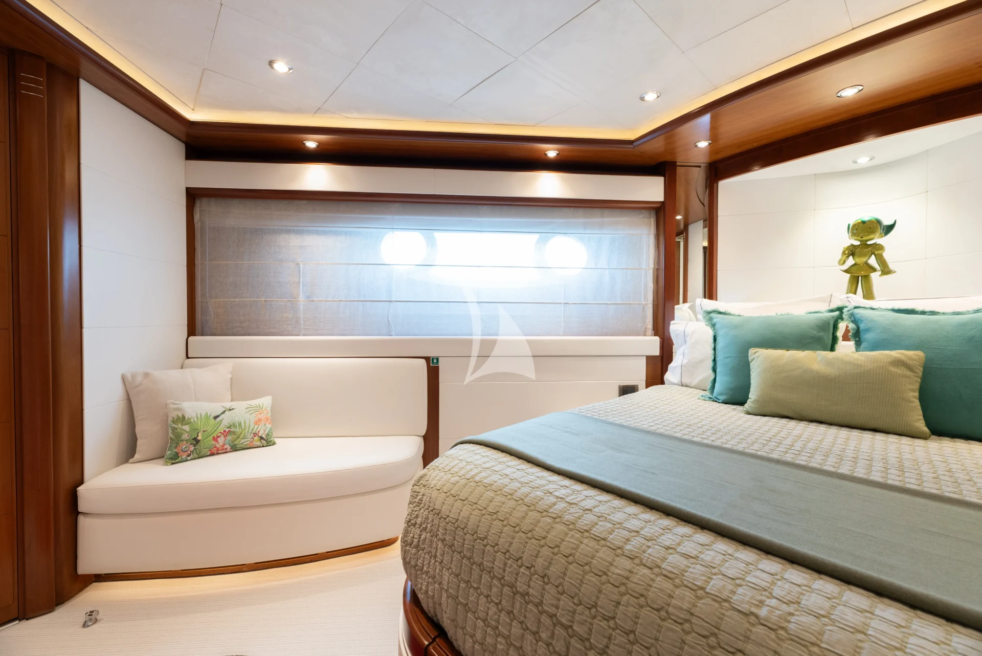 Bunker Charter Yacht