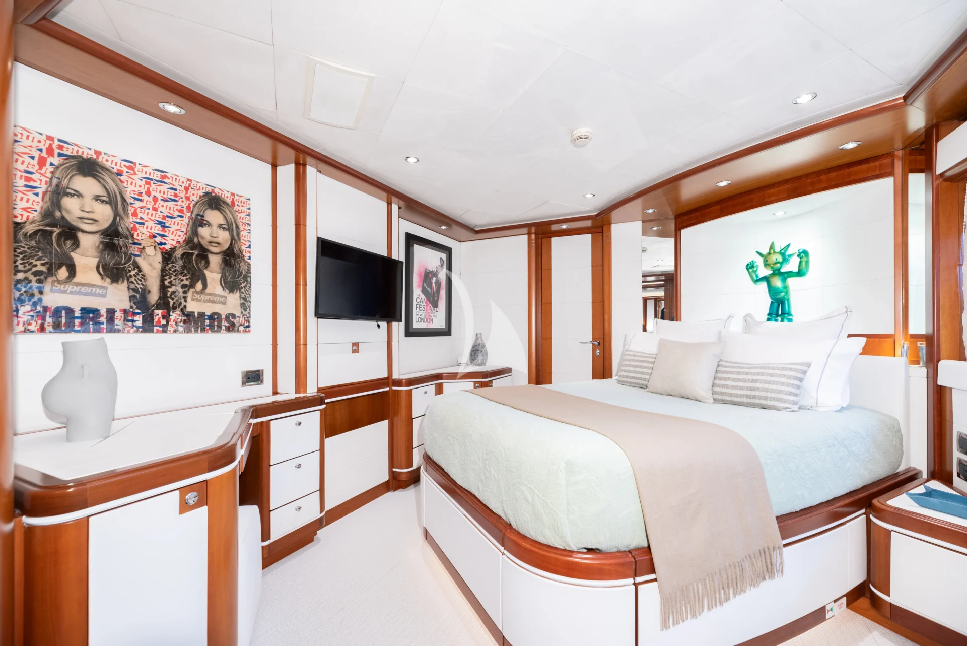 Bunker Charter Yacht