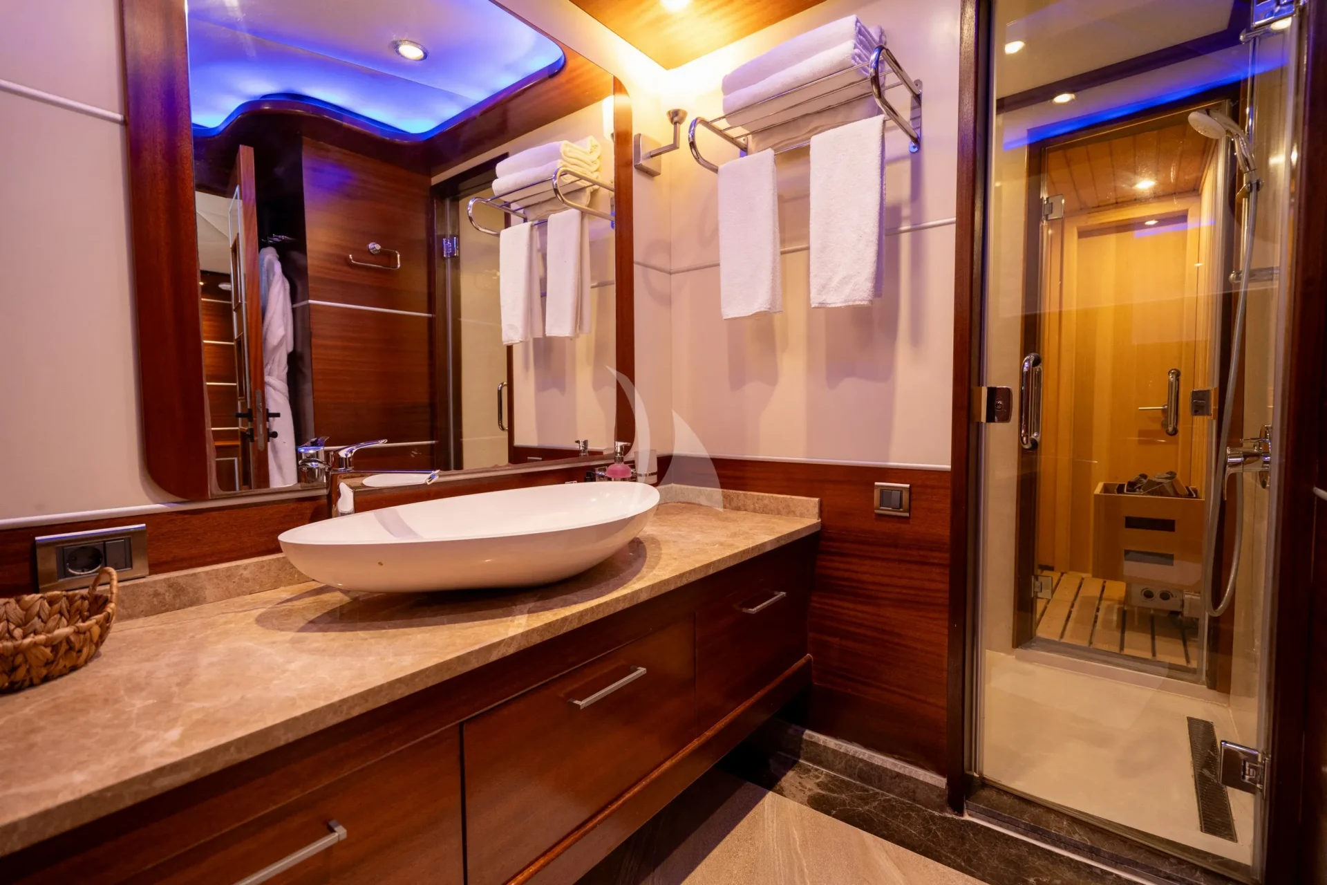 La Bella Vita Charter Yacht