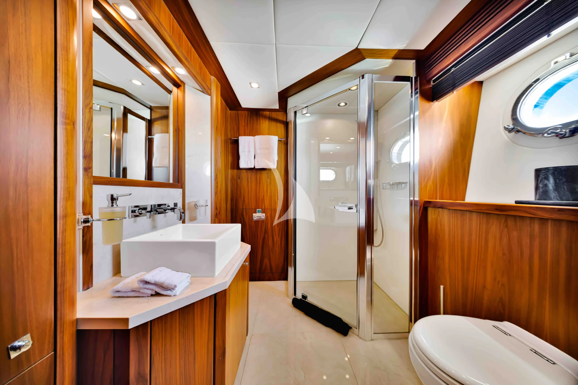 NATURAL 9 Charter Yacht
