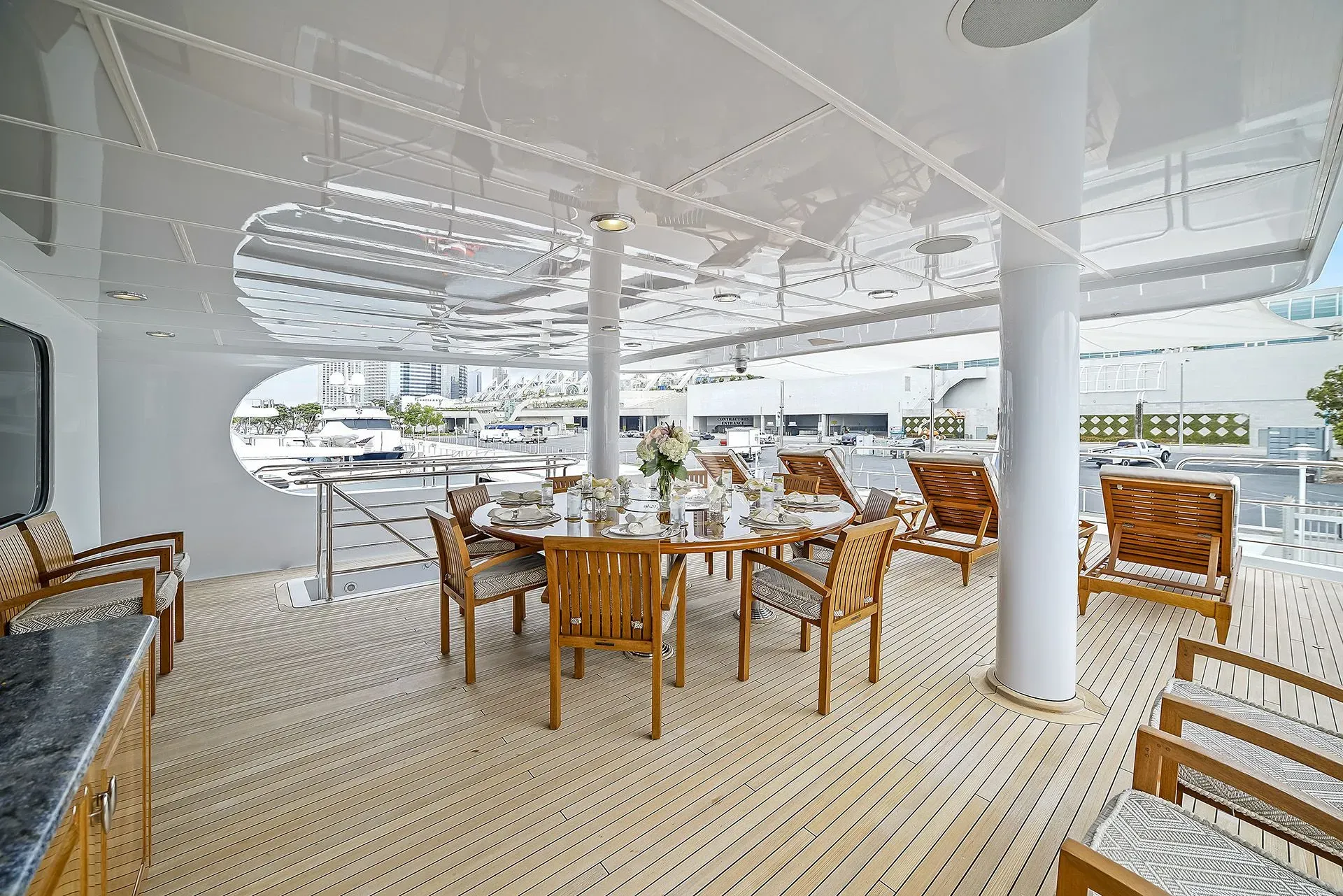ARTEMIS Charter Yacht