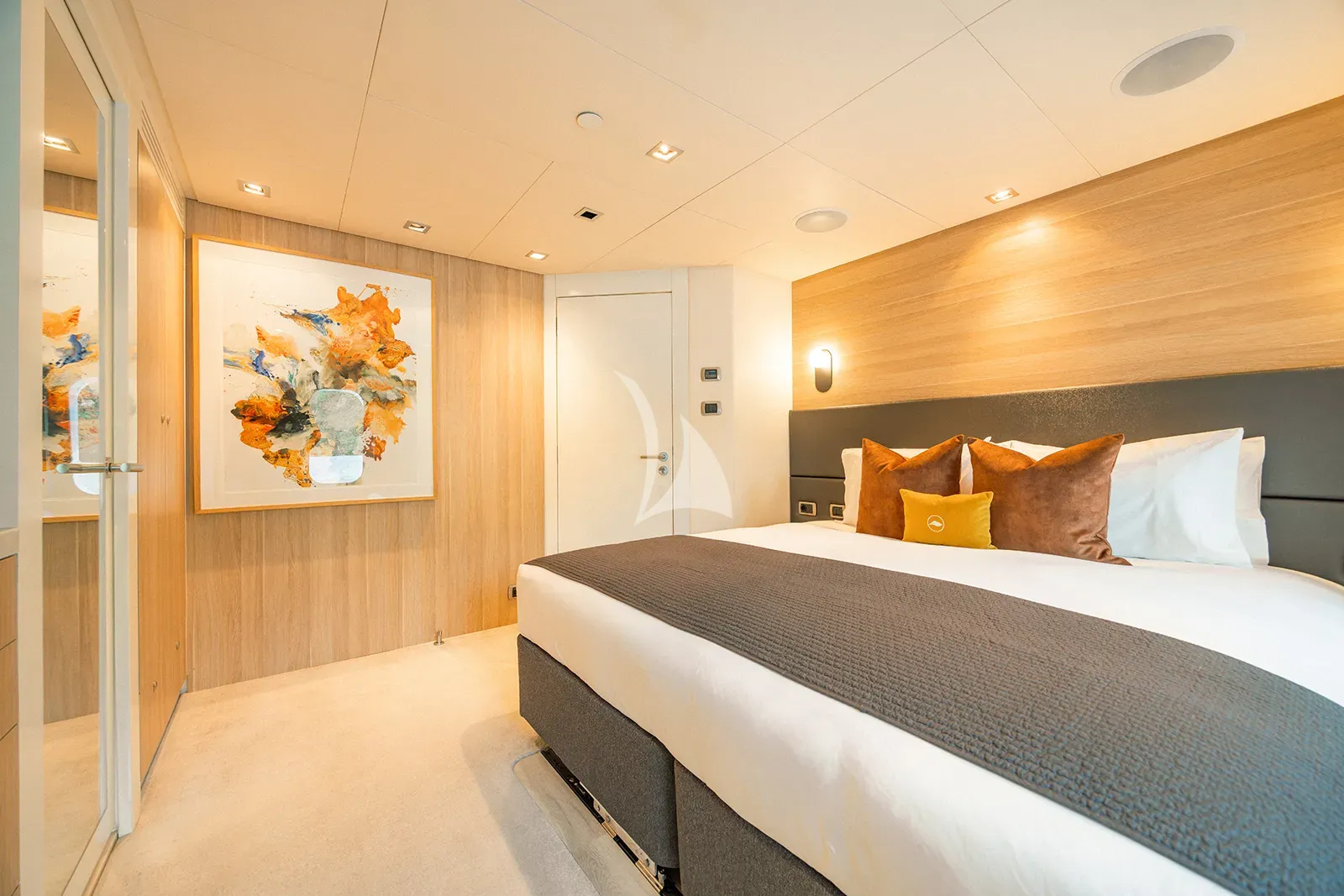 BIG SKY Charter Yacht
