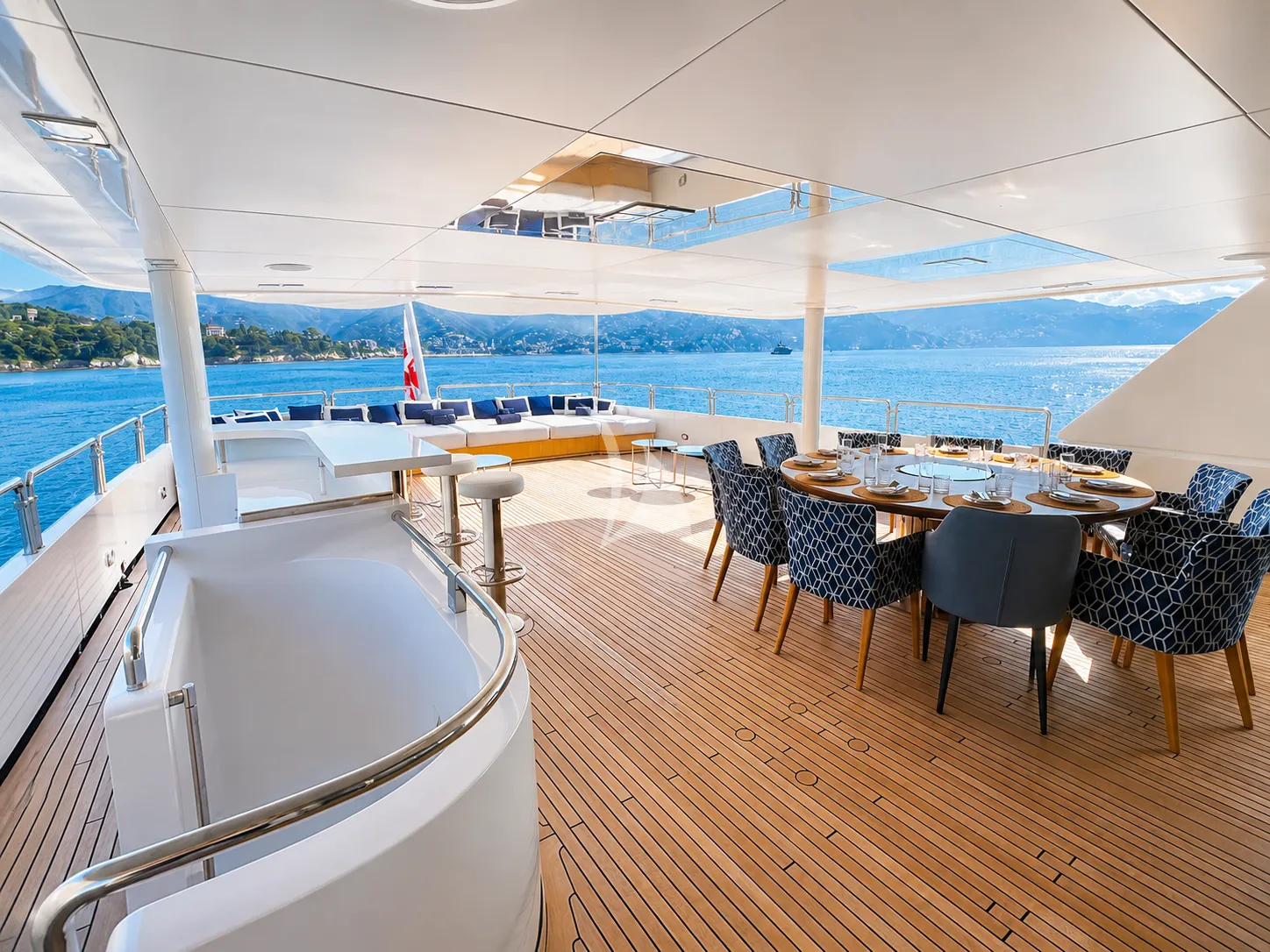 LADY IN BLUE Charter Yacht