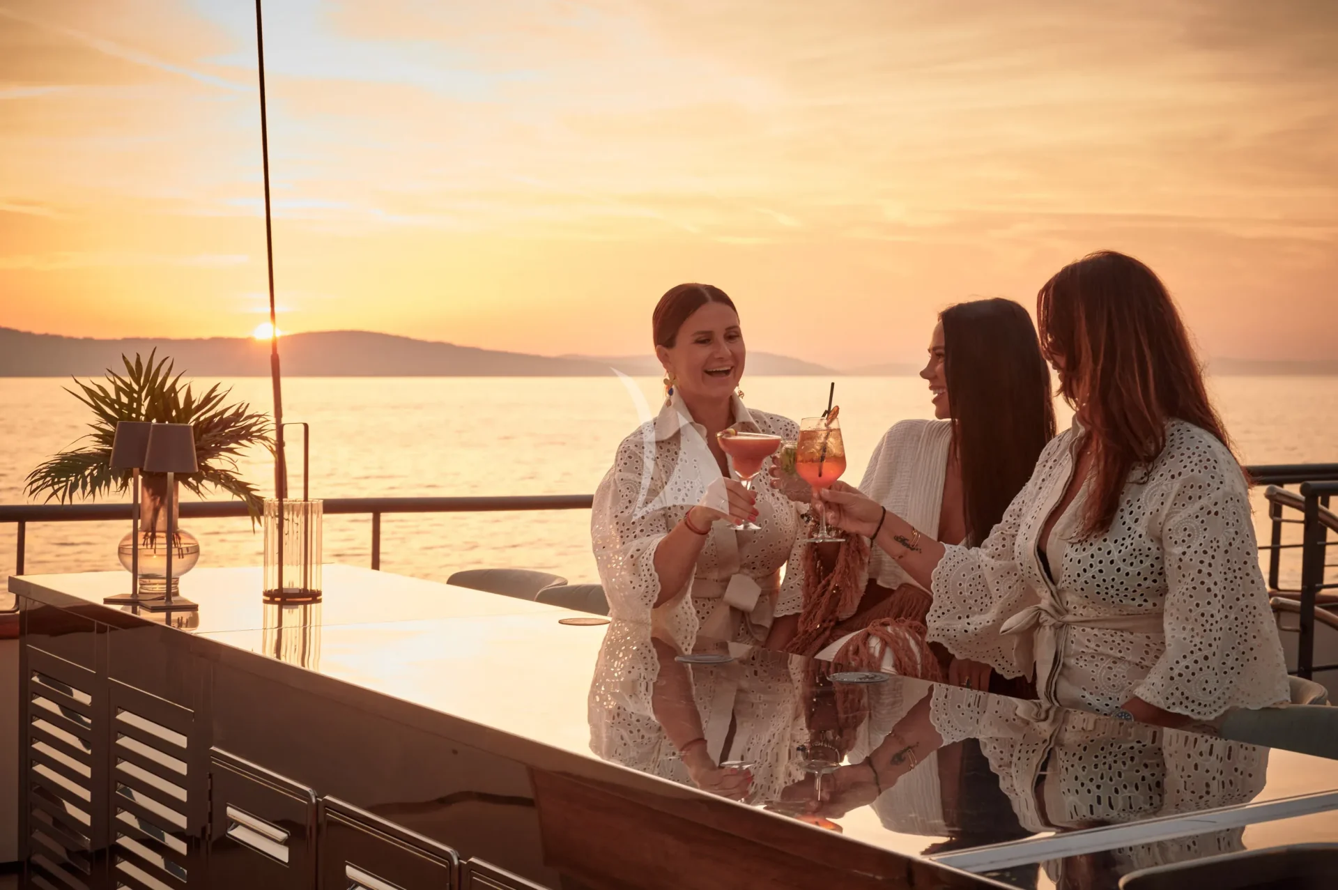 ANETTA Charter Yacht