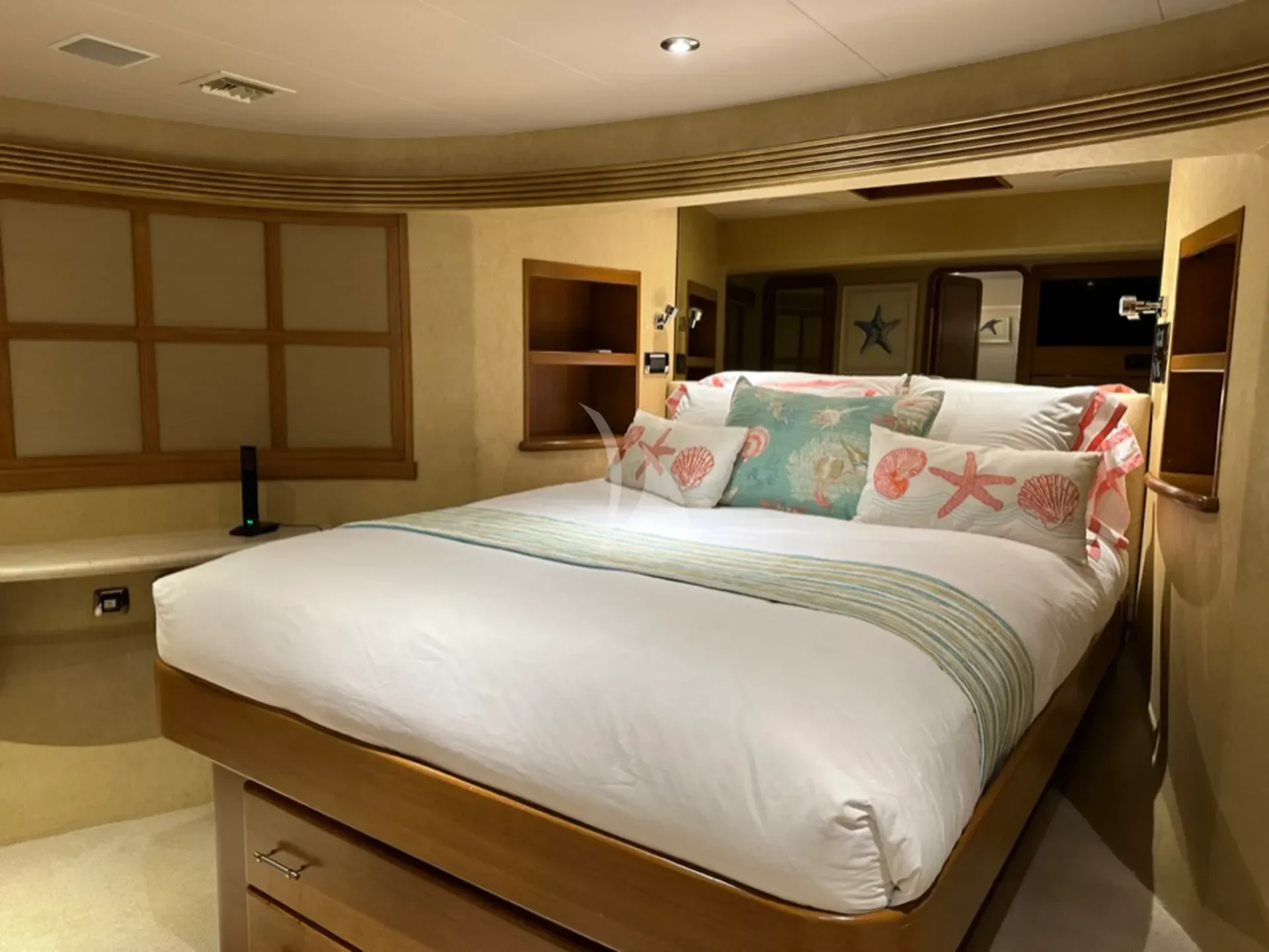 ISLAND GIRL Charter Yacht