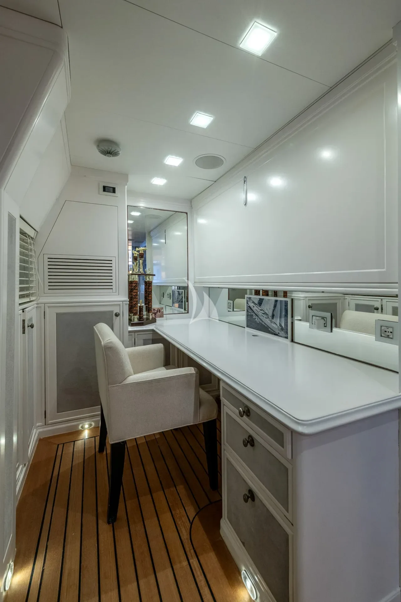 SPIRIT OF THE C'S Charter Yacht