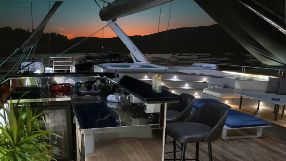 Life is Good Charter Yacht