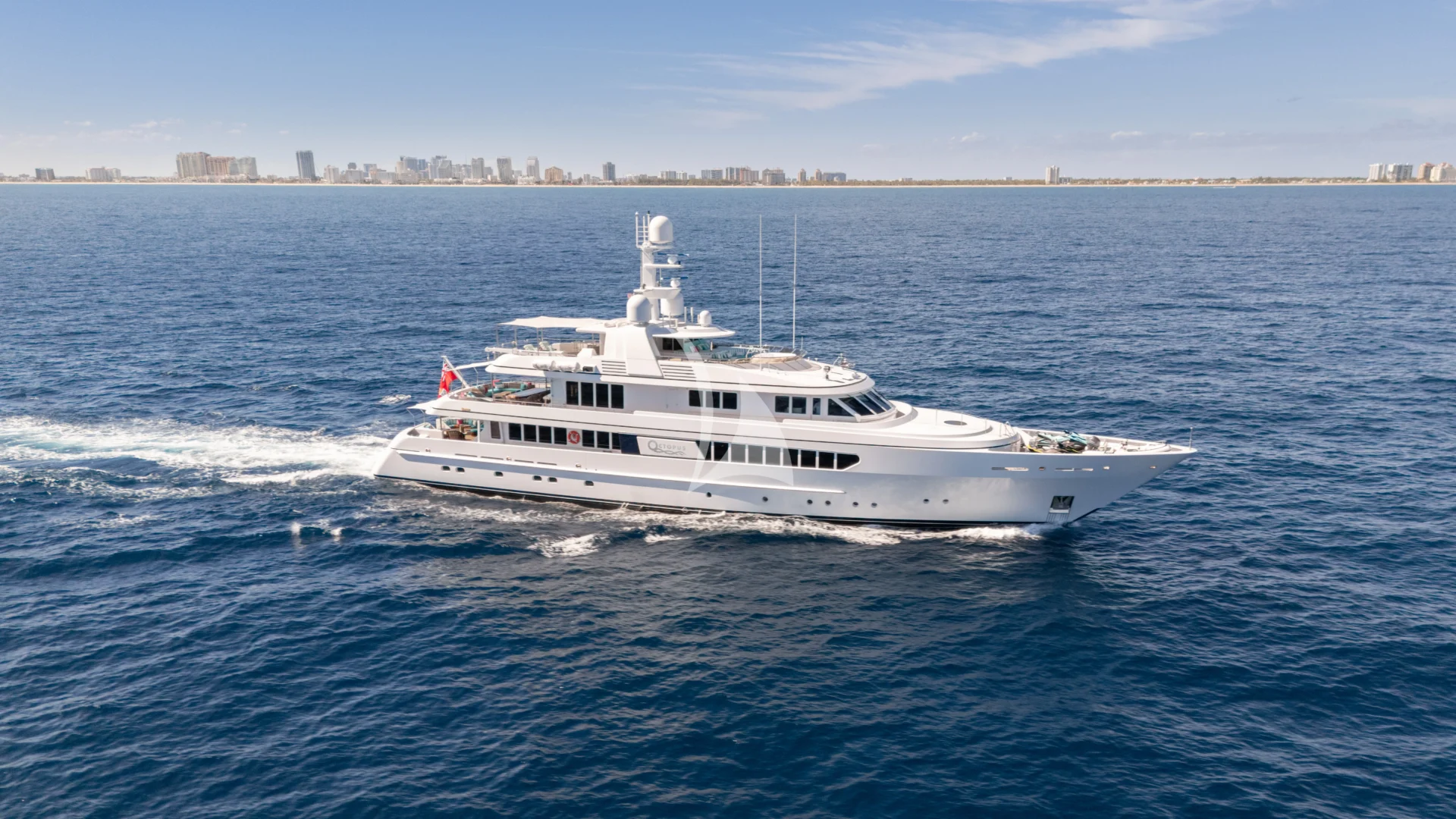 OCTOPUS Charter Yacht
