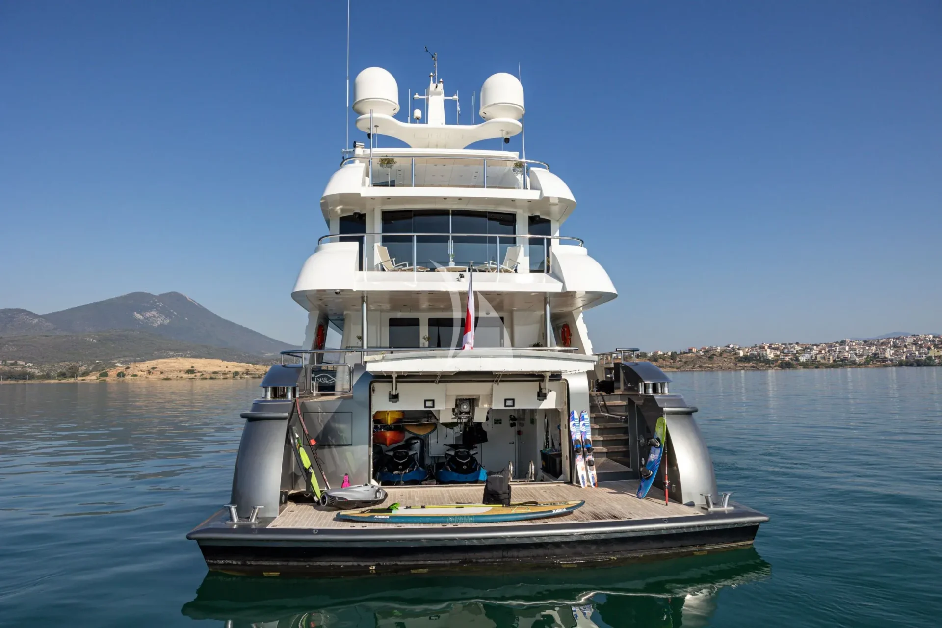 I SEA Charter Yacht