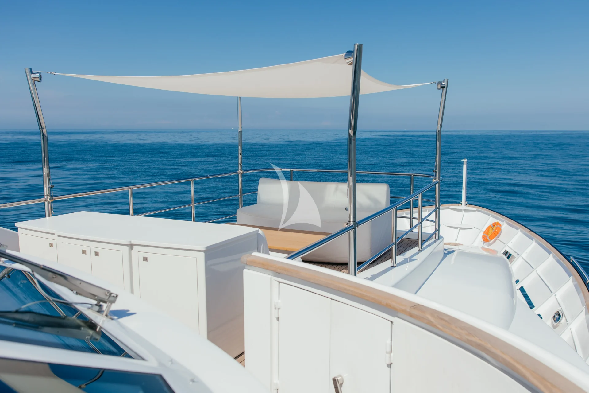LADY IN BLUE Charter Yacht