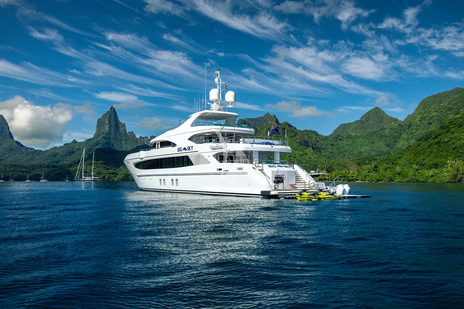 BIG SKY Charter Yacht