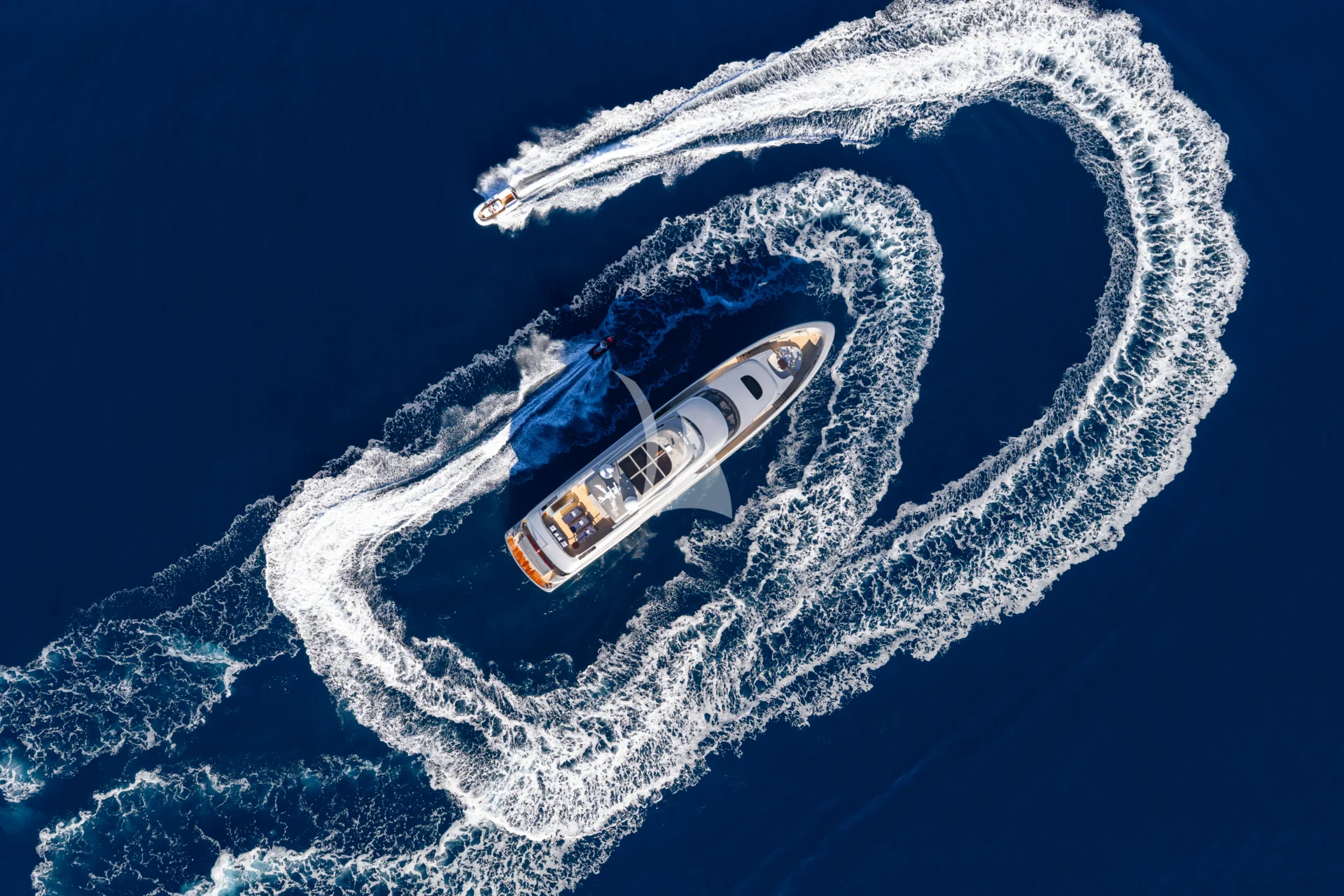 SMOOTH OPERATOR Charter Yacht